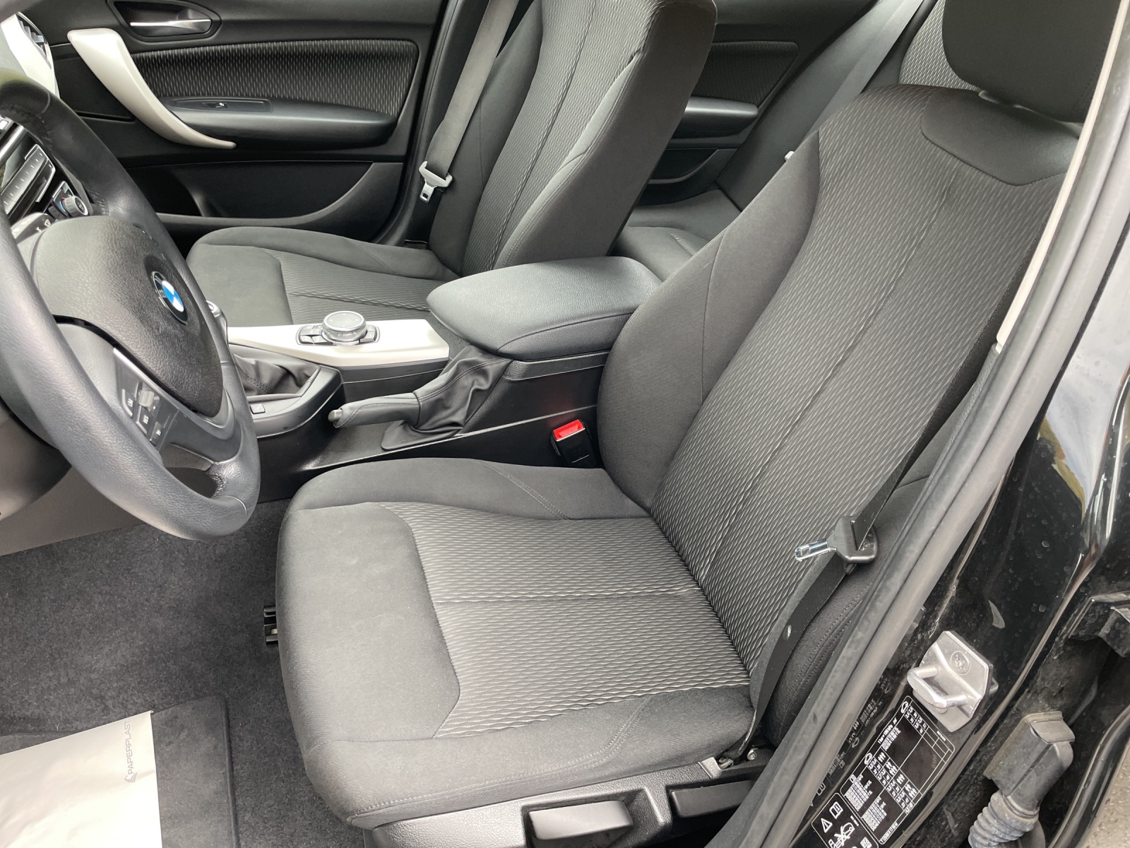 BMW 118d xDrive [Expertise du jour + Garantie 12 mois + Service & Immat. Offerts]-image-12