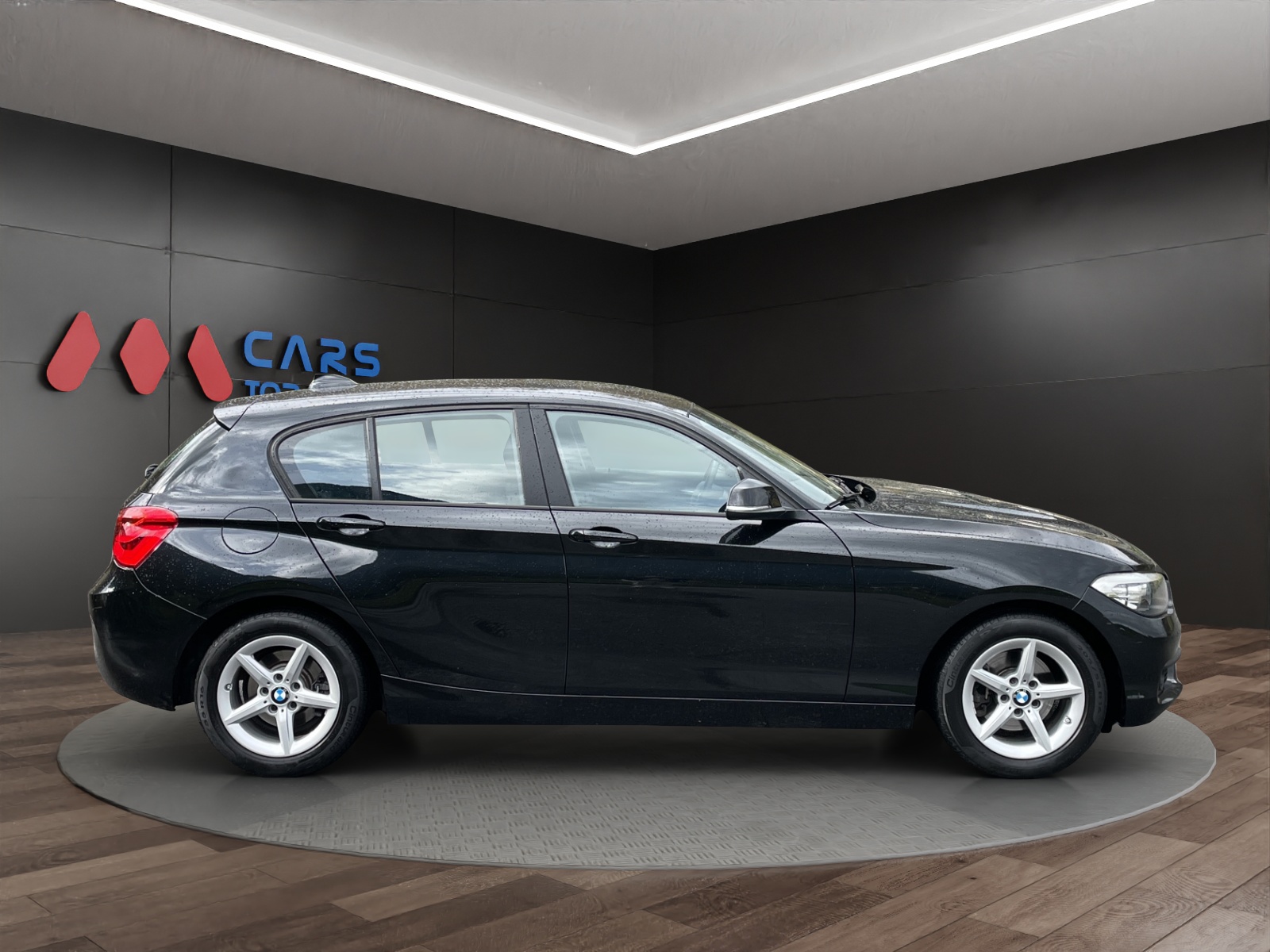 BMW 118d xDrive [Expertise du jour + Garantie 12 mois + Service & Immat. Offerts]-image-6