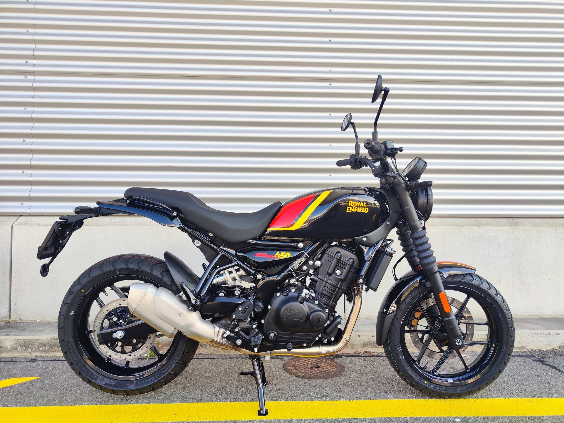 ROYAL ENFIELD Guerrilla 450-image-0