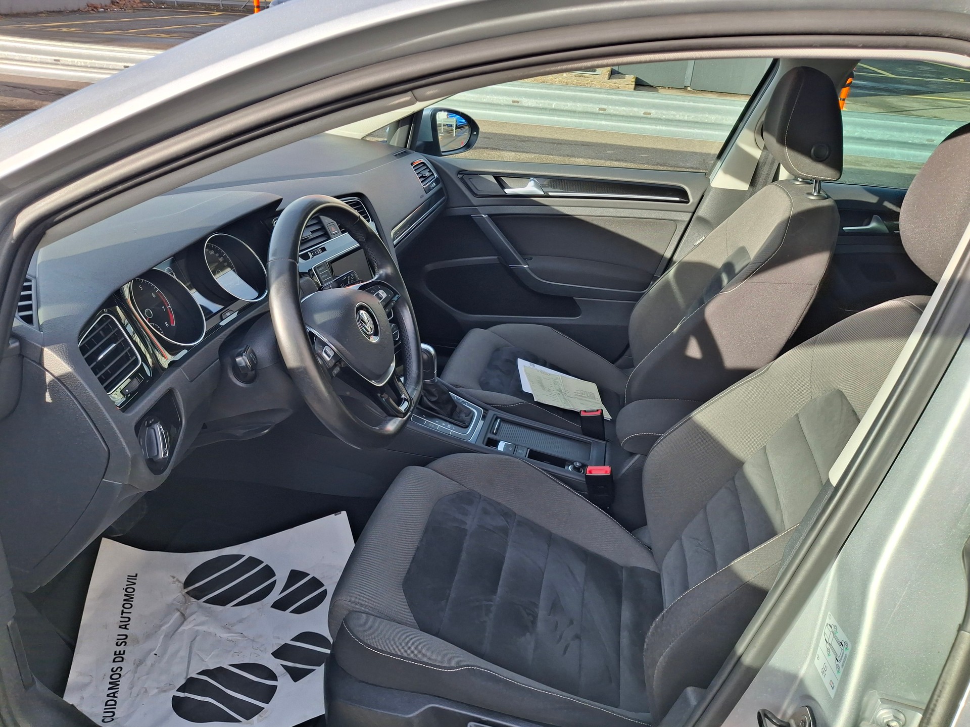 VW Golf 1.4 TSI Cup DSG-image-17