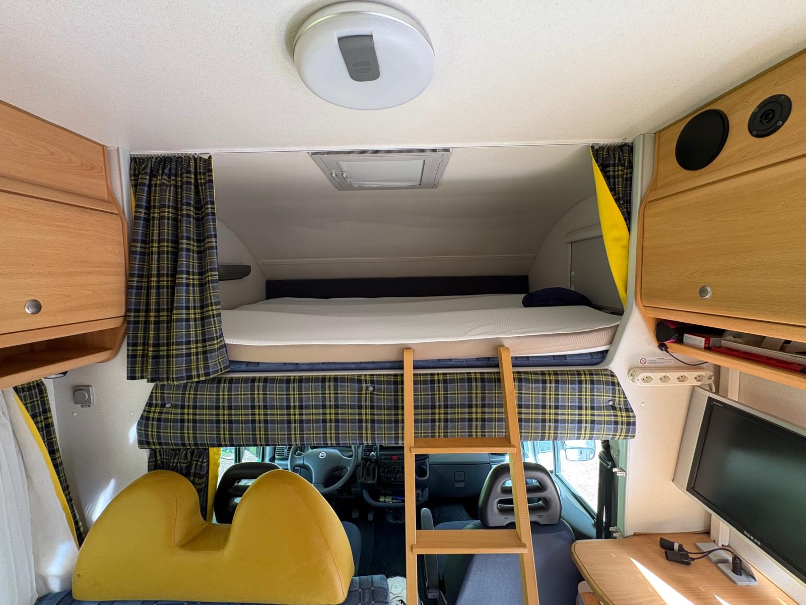 KNAUS Sun Traveller 708 G-image-8