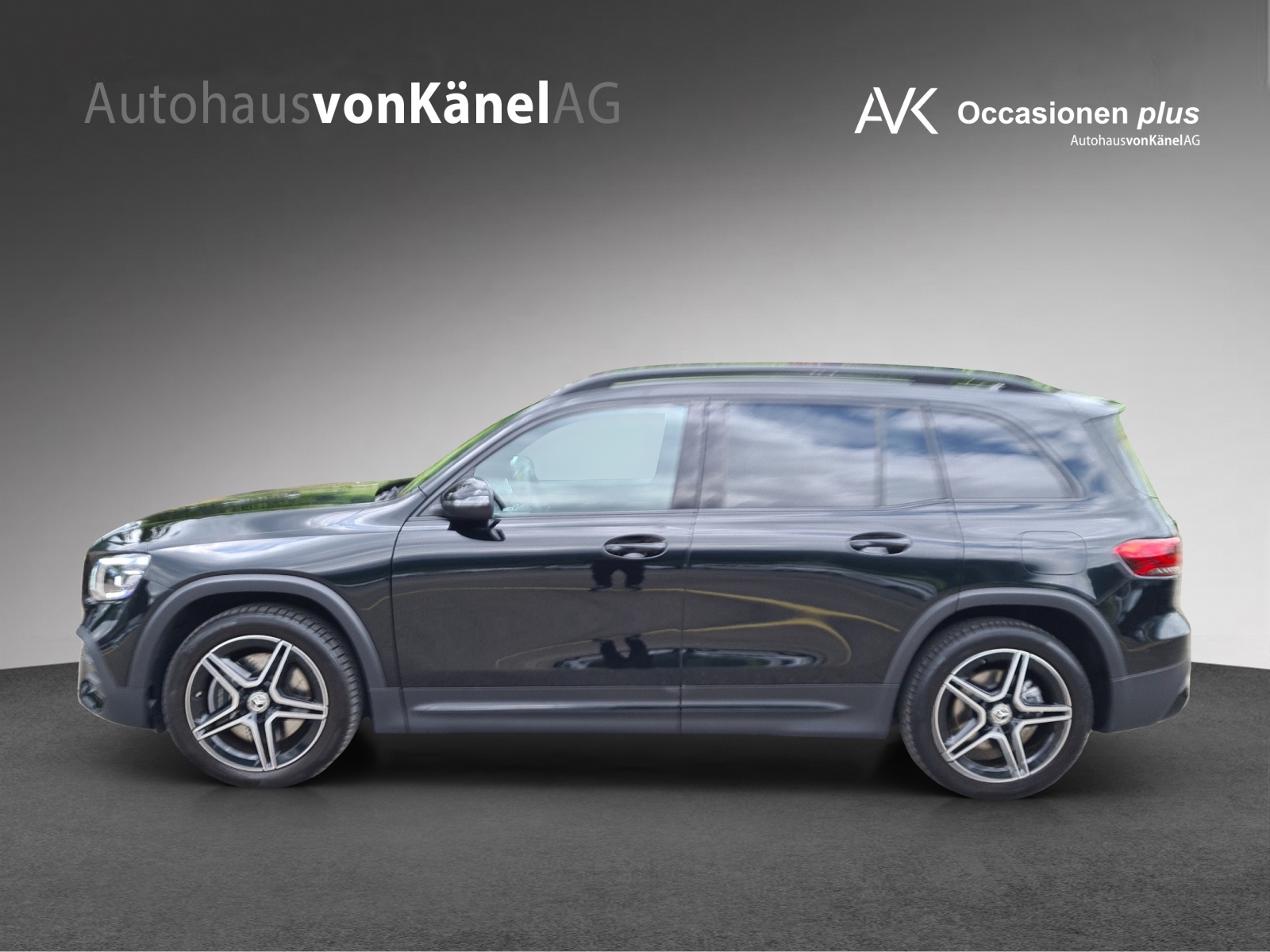 MERCEDES-BENZ GLB 250 4Matic AMG Line 8G-Tronic-showroom-element-1