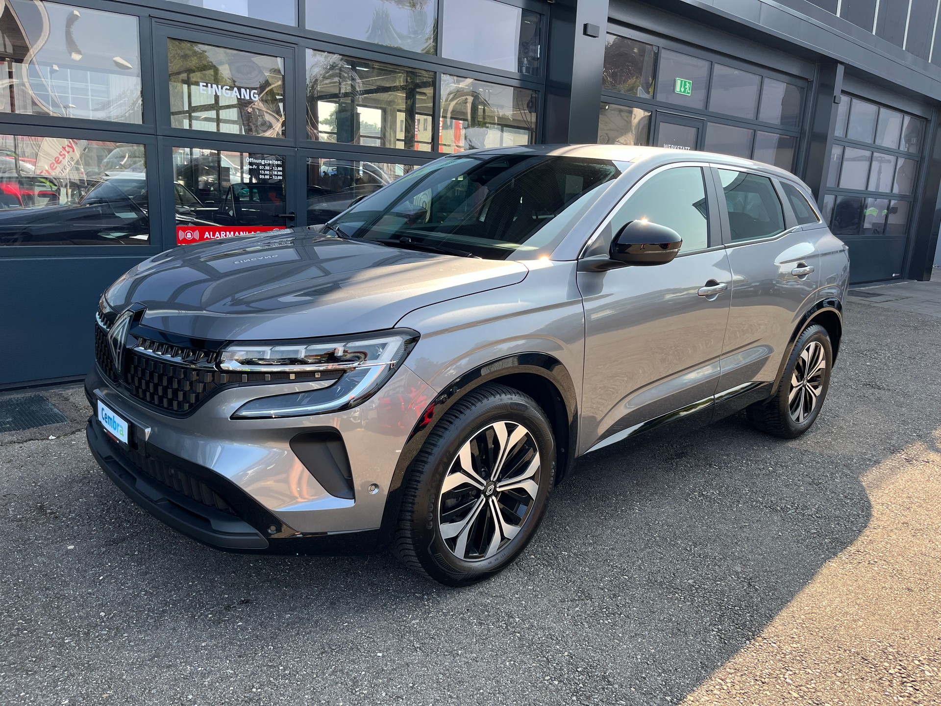 RENAULT Austral 1.3 MHEV 160 Techno A-showroom-element-1