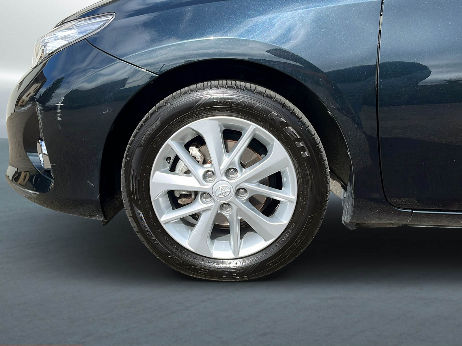 TOYOTA Auris 1.6 Luna Multidrive-showroom-element-2