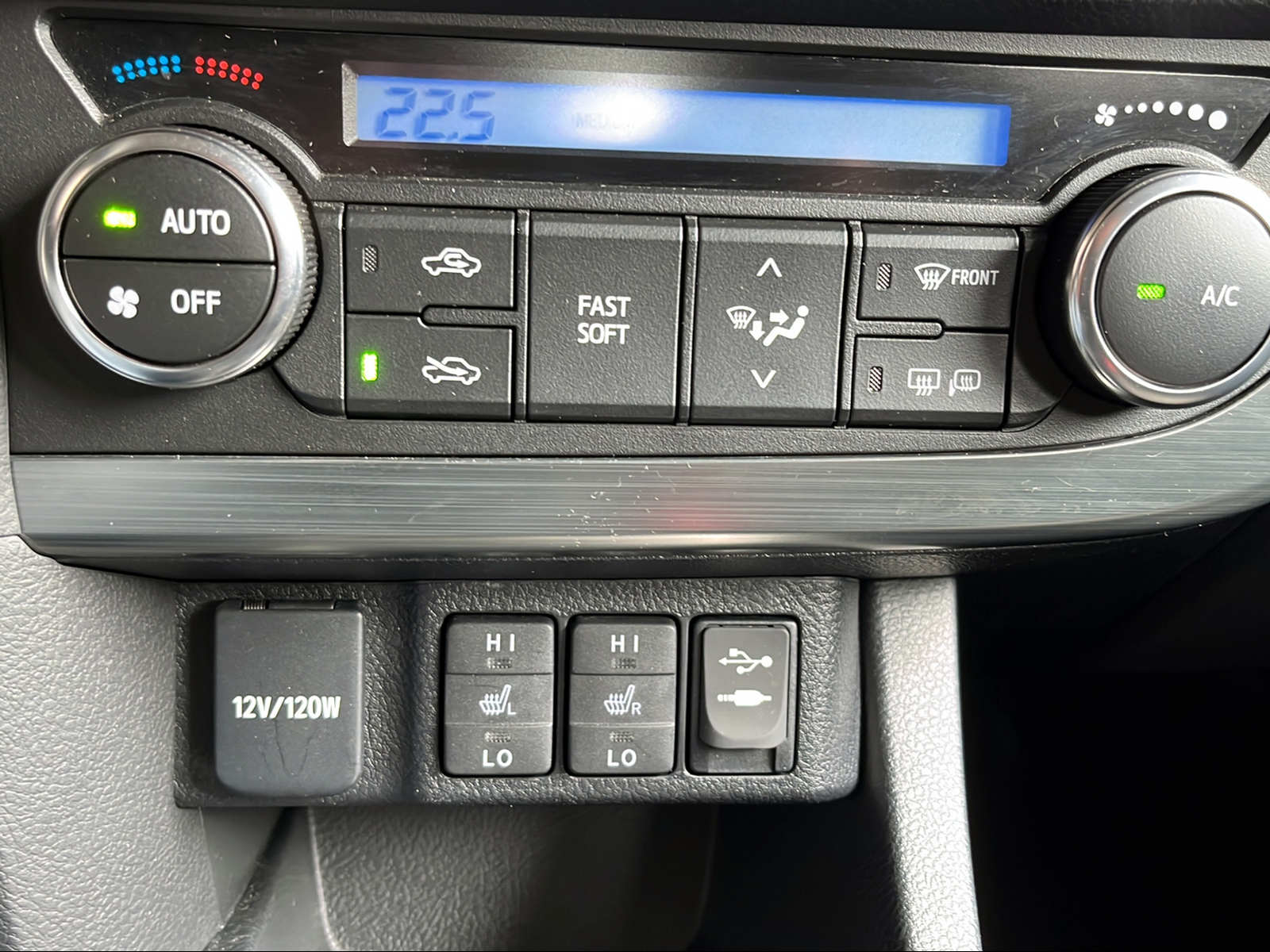 TOYOTA Auris 1.6 Luna Multidrive-image-11