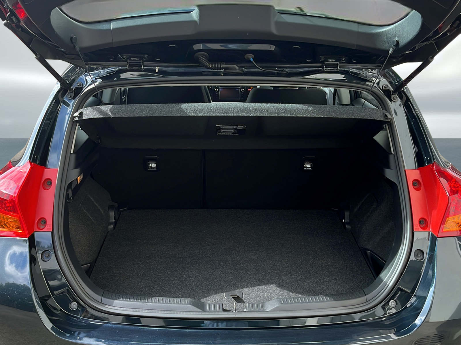 TOYOTA Auris 1.6 Luna Multidrive-image-6