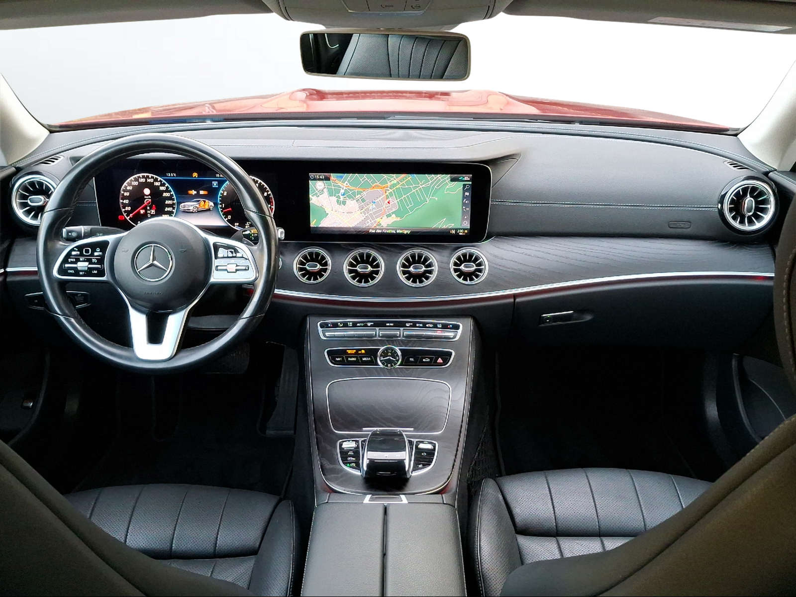 MERCEDES-BENZ E 450 Coupé Avantgarde 4 Matic 9G-Tronic-image-9