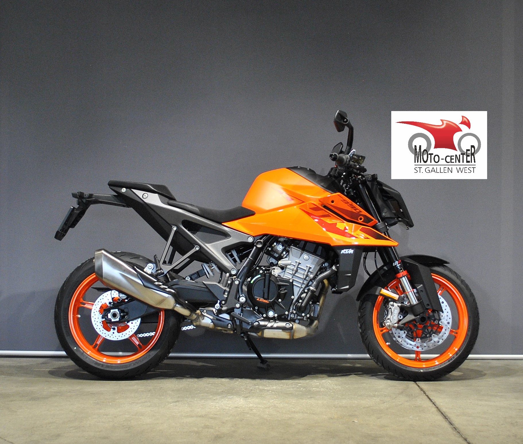 KTM 990 Duke-image-1