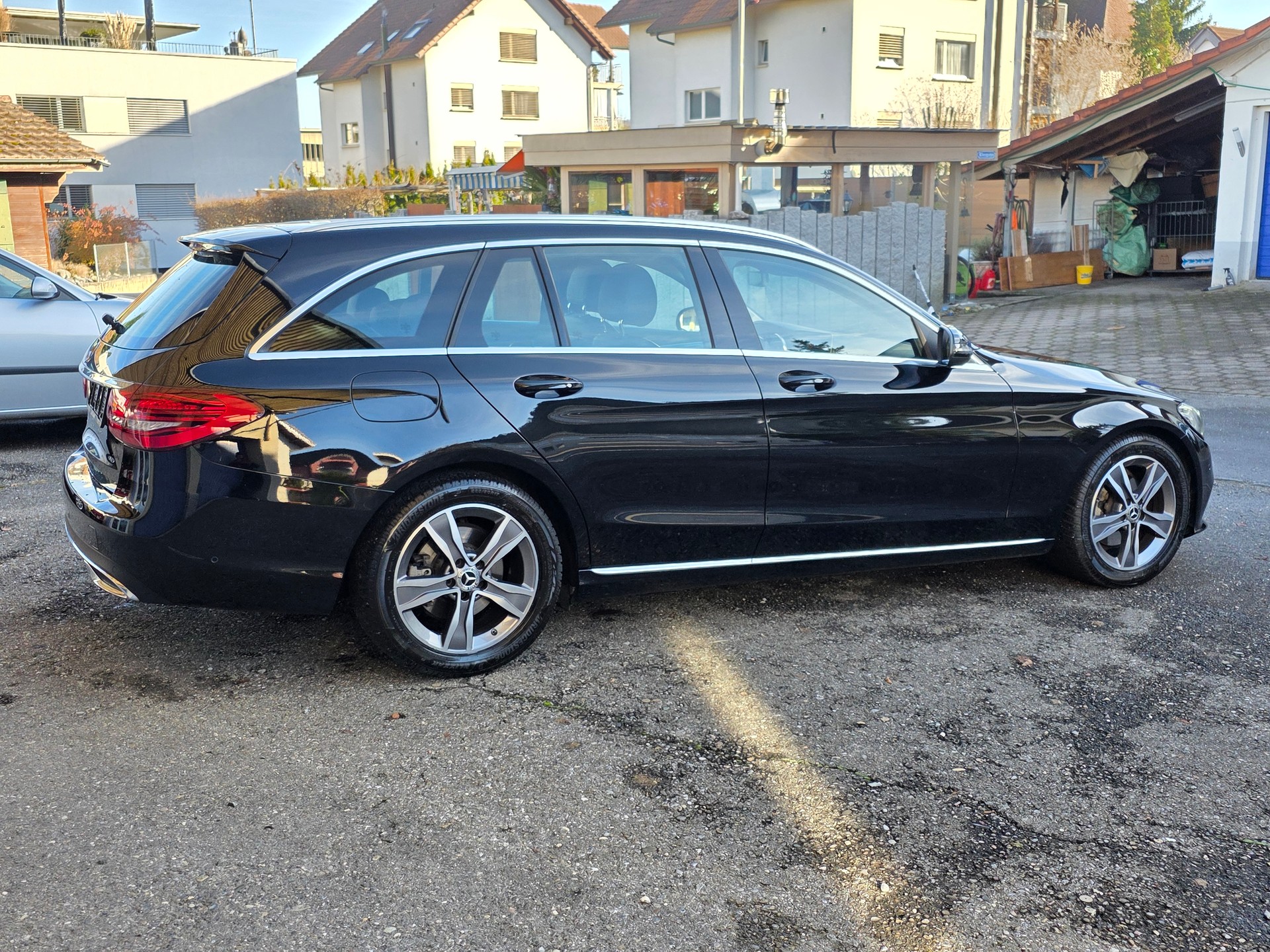 MERCEDES-BENZ C 200 Avantgarde 9G-Tronic-image-5