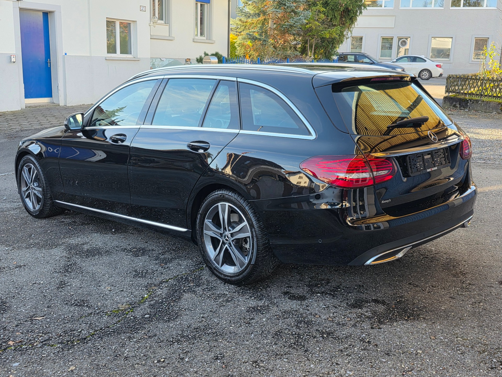 MERCEDES-BENZ C 200 Avantgarde 9G-Tronic-image-3