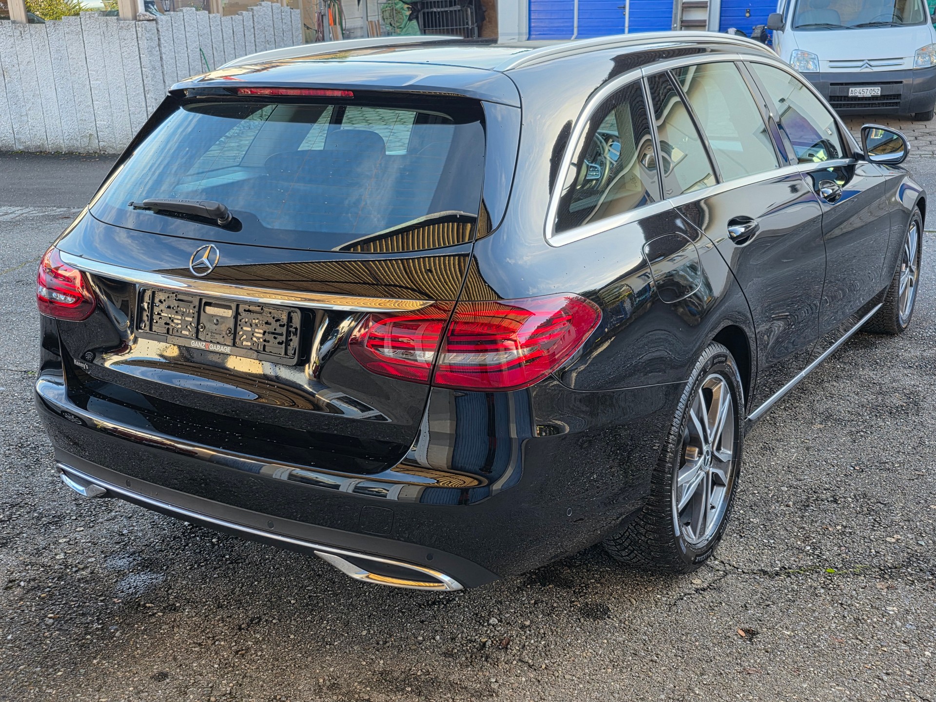 MERCEDES-BENZ C 200 Avantgarde 9G-Tronic-image-4