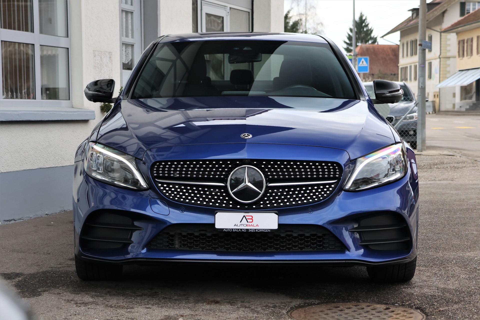 MERCEDES-BENZ C 220 d Swiss Star AMG Line 4Matic 9G-Tronic (CH)-showroom-element-1