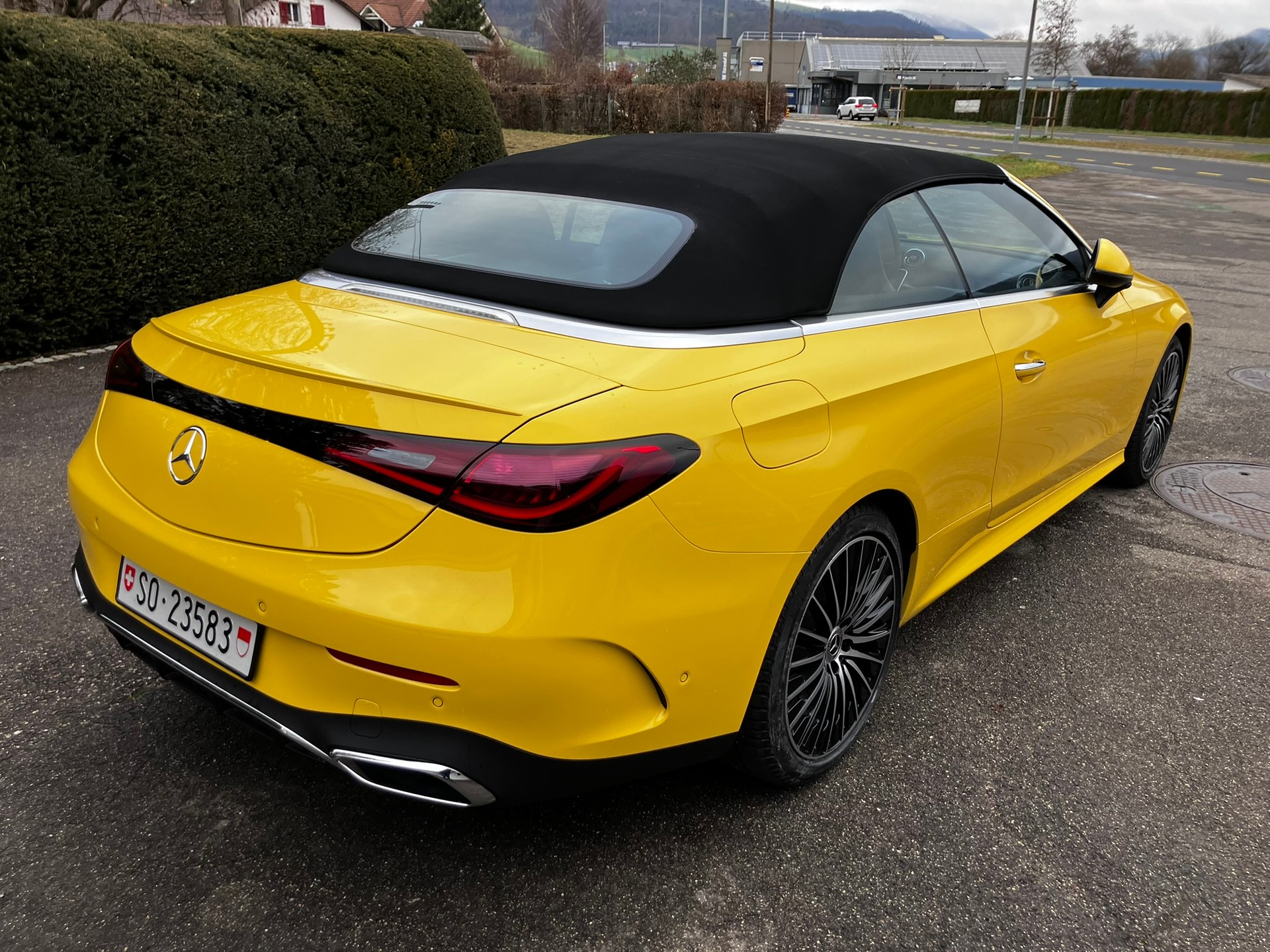 MERCEDES-BENZ CLE 300 Cabrio 4Matic 9G-Tronic-image-3