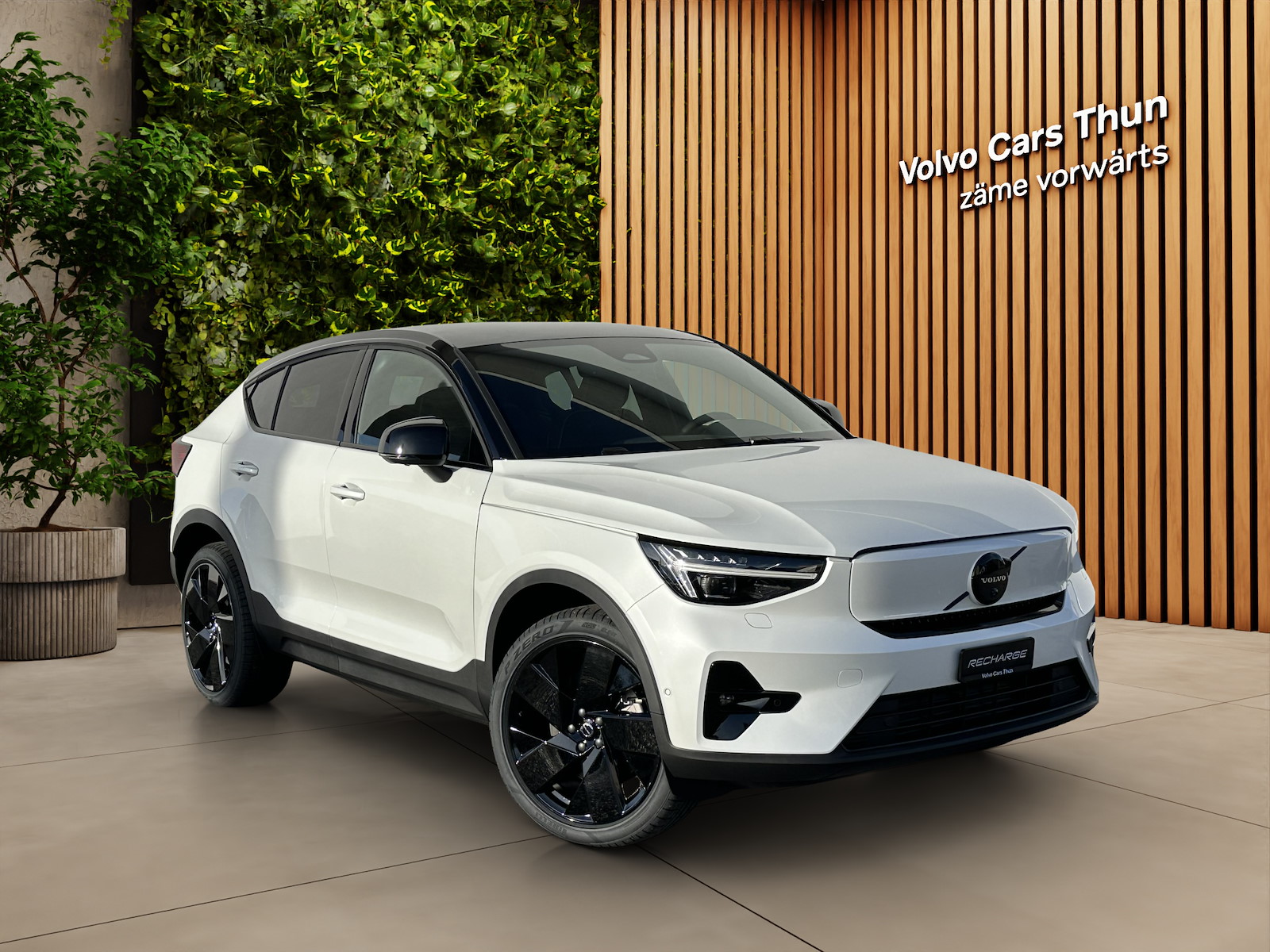 VOLVO EC40 Twin Performance Black Edition AWD-showroom-element-2