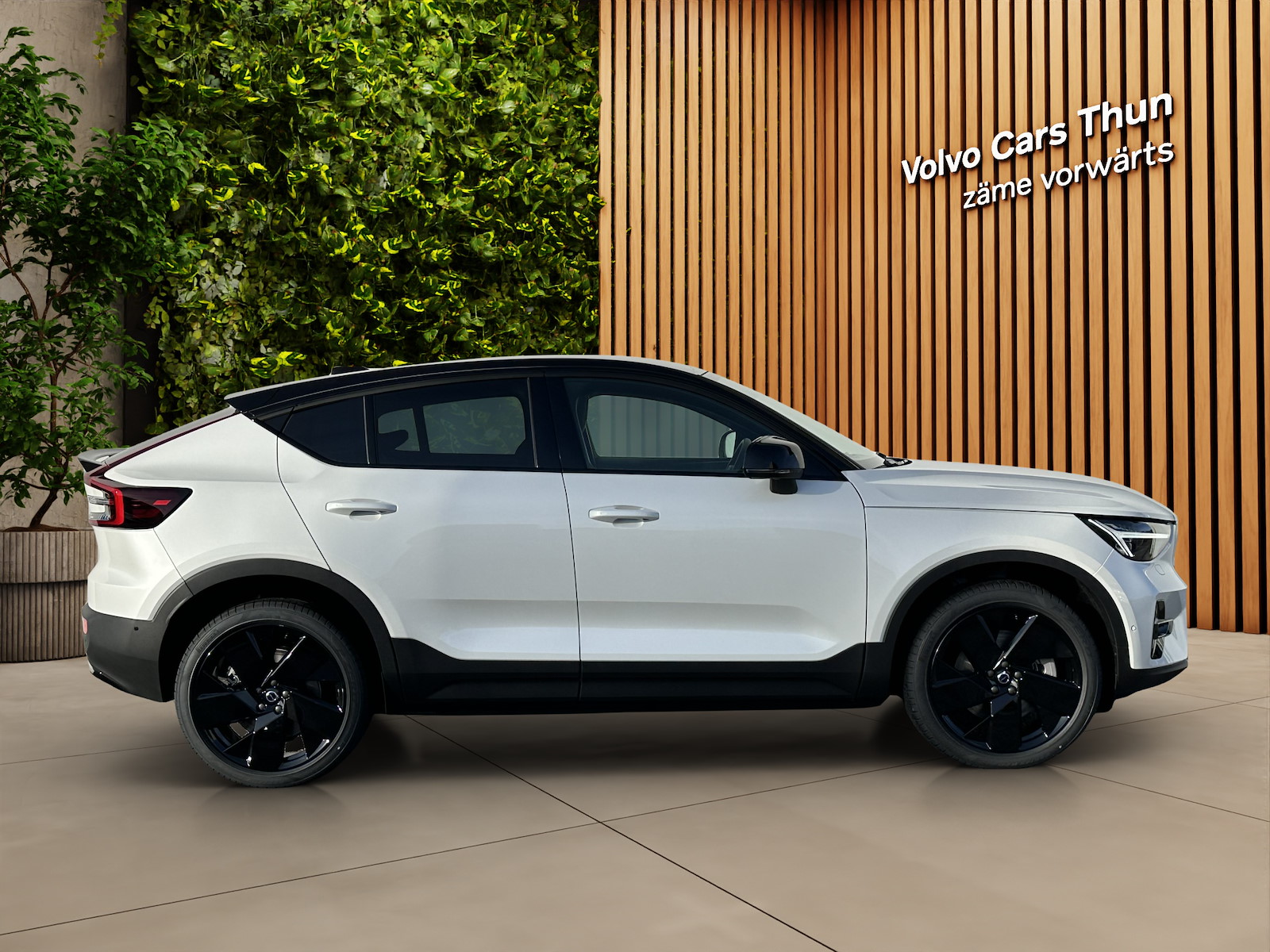 VOLVO EC40 Twin Performance Black Edition AWD-showroom-element-3