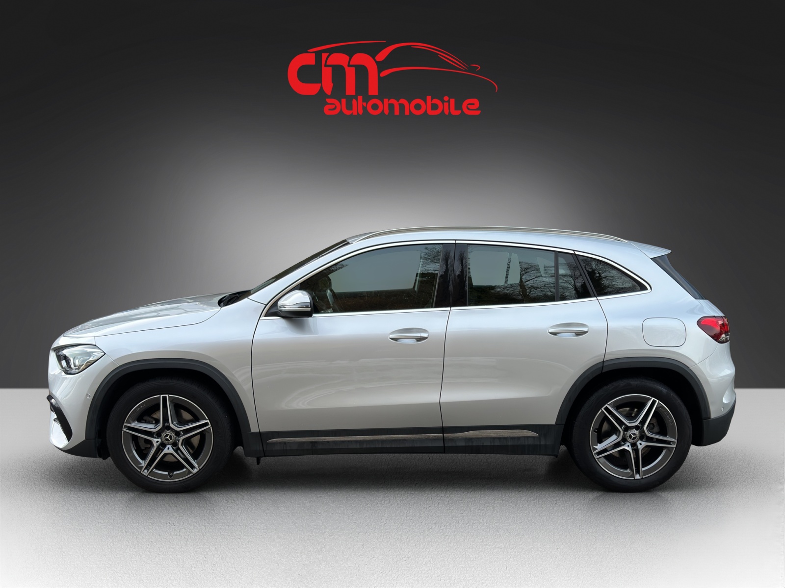 MERCEDES-BENZ GLA 250 4Matic AMG Line 8G-DCT-showroom-element-1