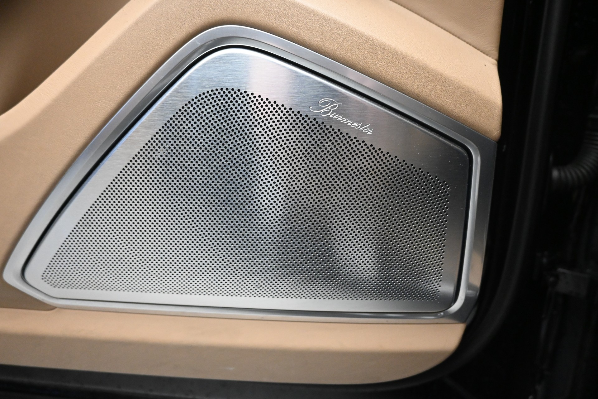 PORSCHE Cayenne Turbo S E-Hybrid-image-17