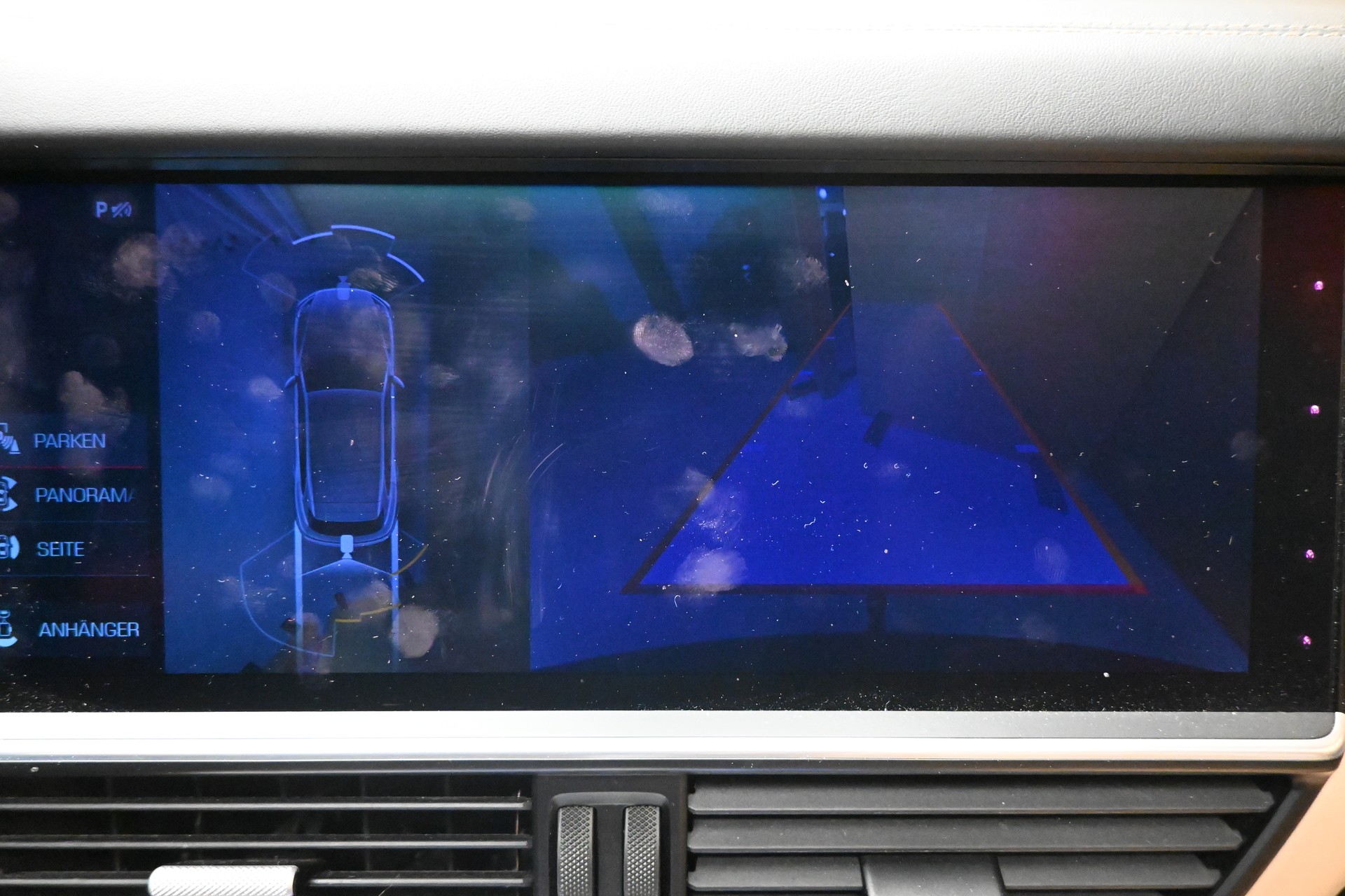 PORSCHE Cayenne Turbo S E-Hybrid-image-18