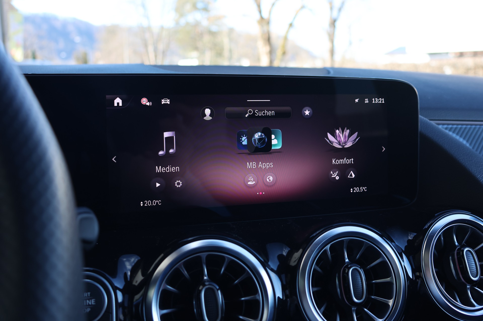 MERCEDES-BENZ GLA 220d 4Matic 8G-DCT-image-18