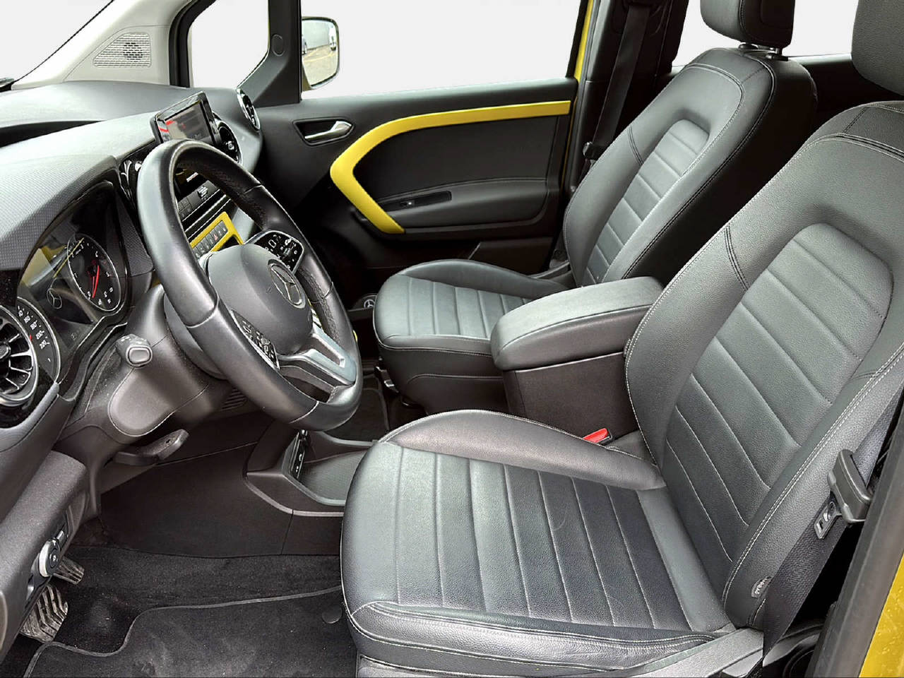 MERCEDES-BENZ 180 d Style Van S-image-12