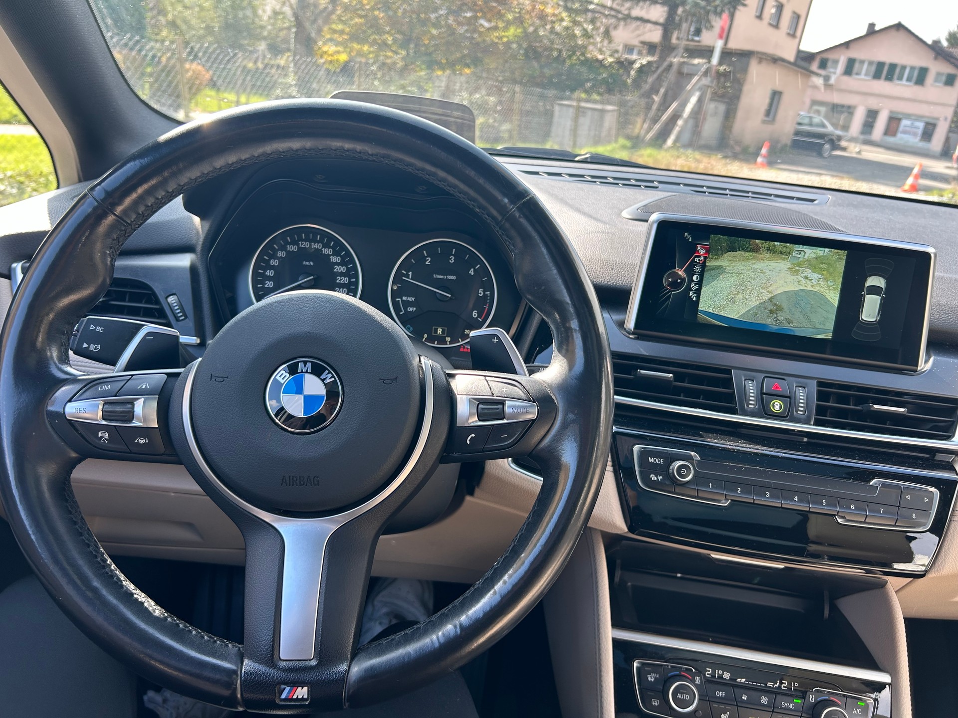 BMW 220d xDrive Active Tourer M Sport Steptronic-image-8