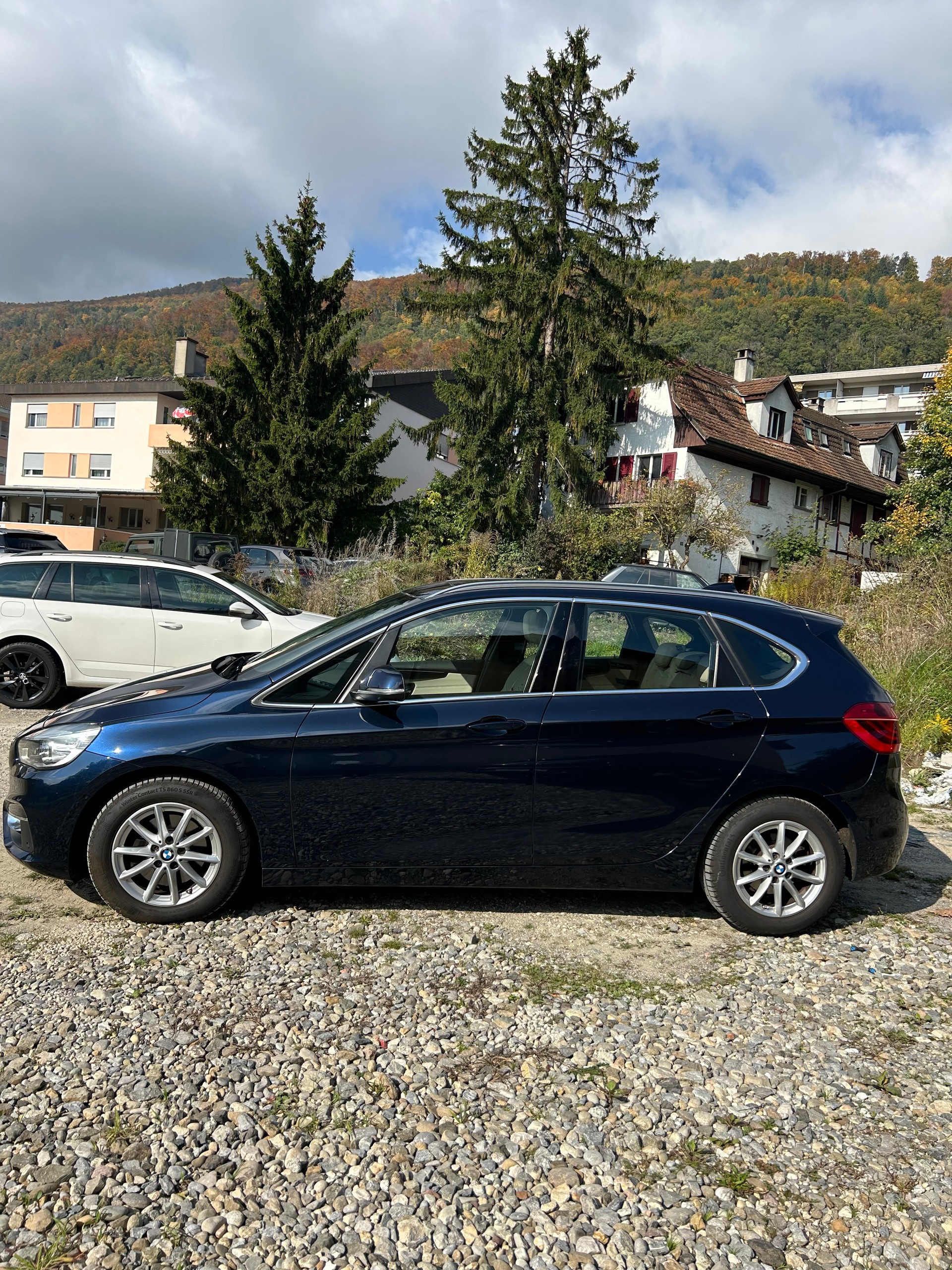 BMW 220d xDrive Active Tourer M Sport Steptronic-image-1