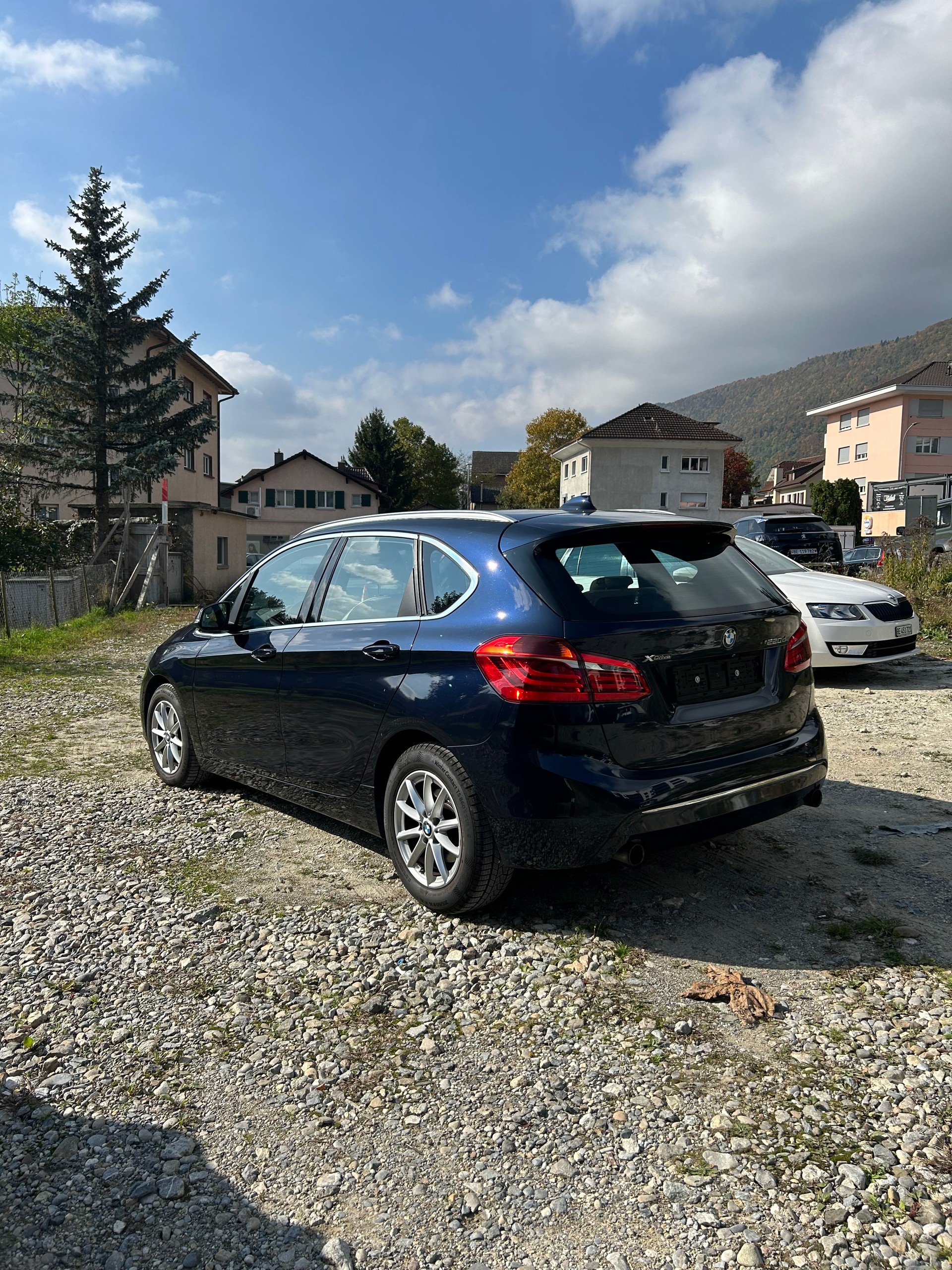 BMW 220d xDrive Active Tourer M Sport Steptronic-image-2