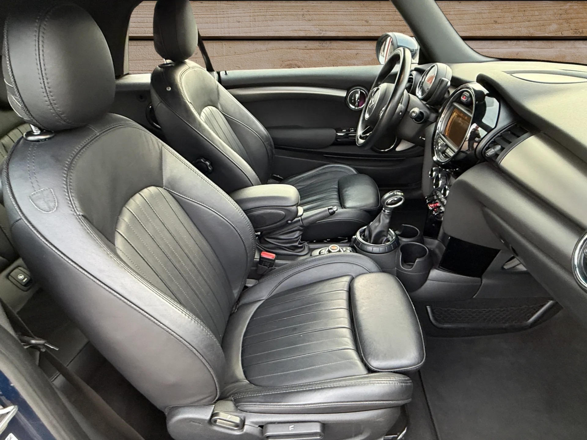 MINI Cooper Cabriolet Steptronic-image-12