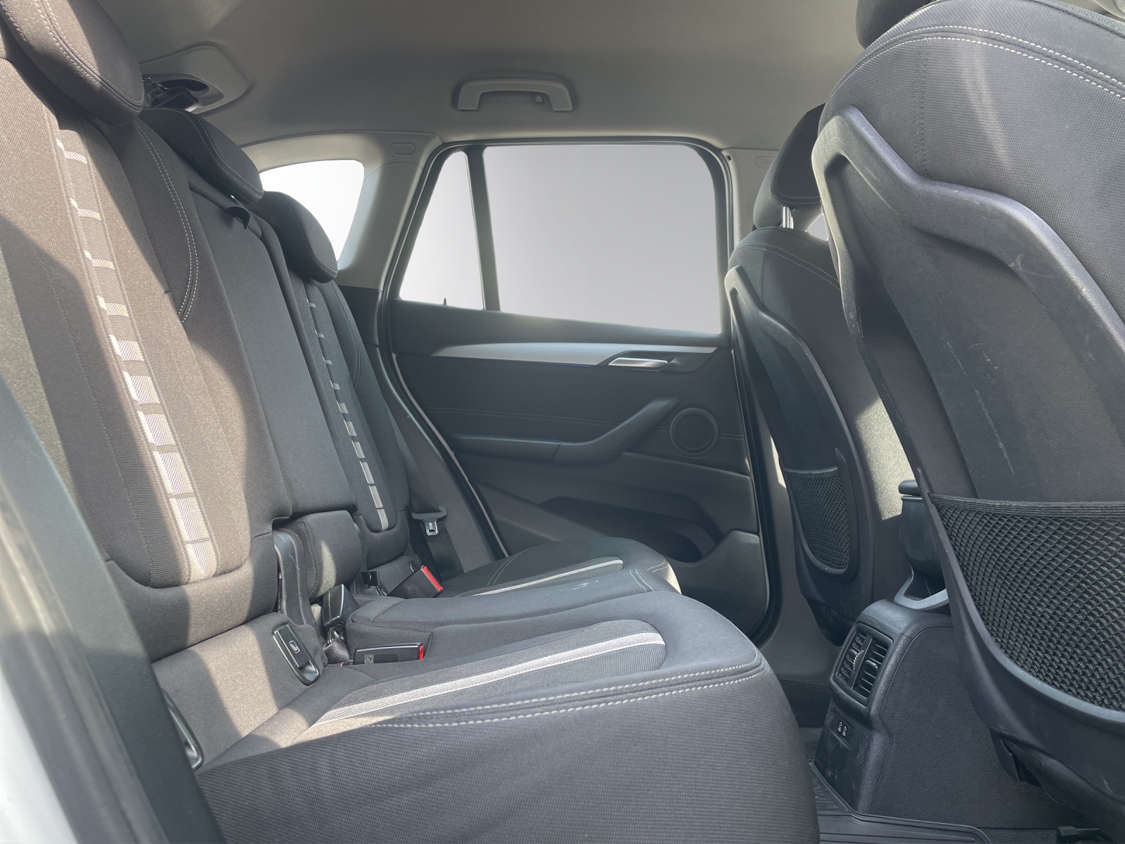 BMW X1 xDrive 18d Steptronic-image-11