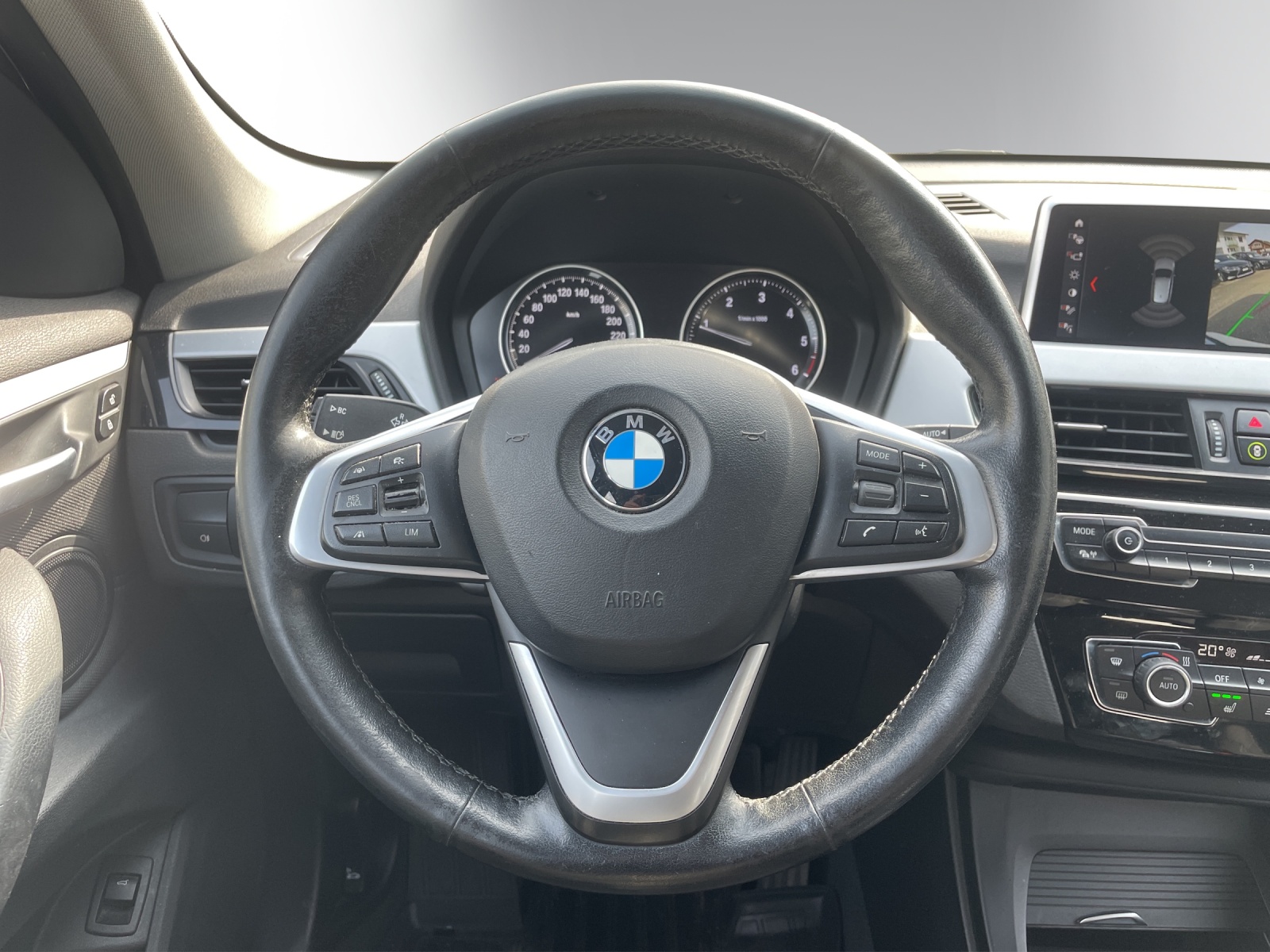 BMW X1 xDrive 18d Steptronic-image-12