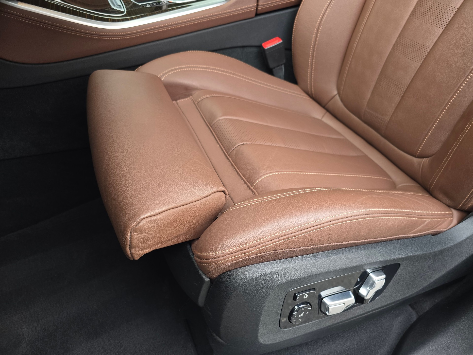 BMW X5 xDrive 30d Steptronic-image-28