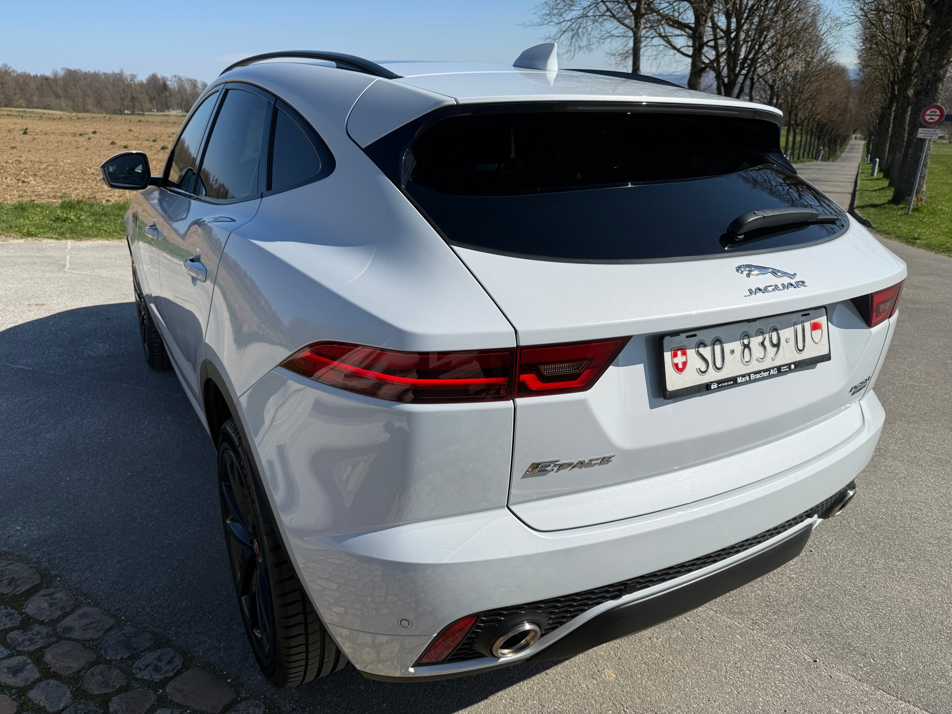JAGUAR E-Pace 2.0 P250 R-Dynamic SE AWD Automatik-image-7