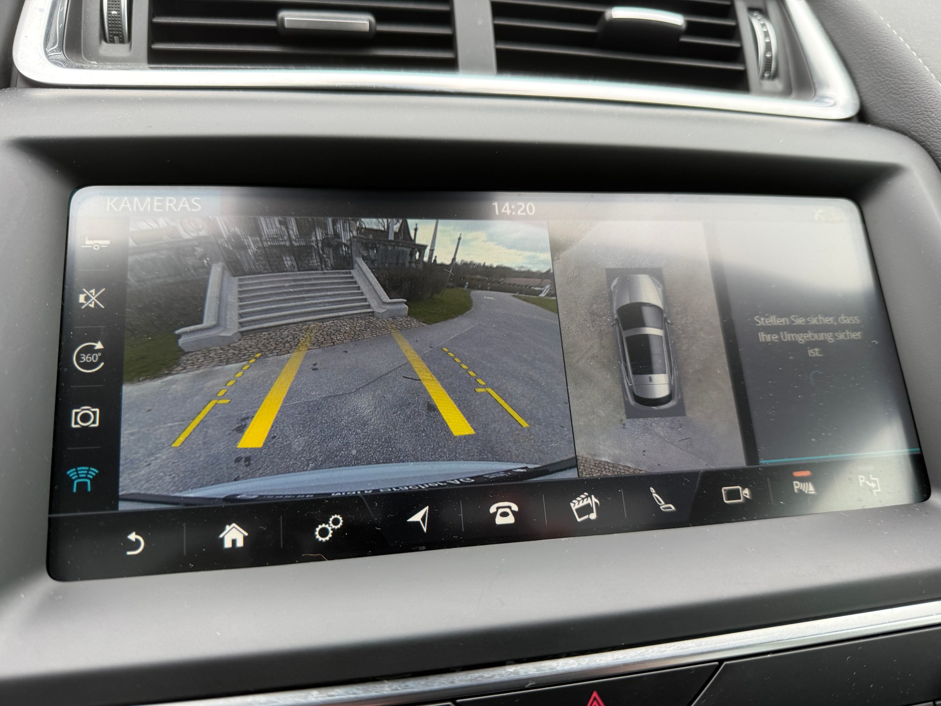 JAGUAR E-Pace 2.0 P250 R-Dynamic SE AWD Automatik-image-27
