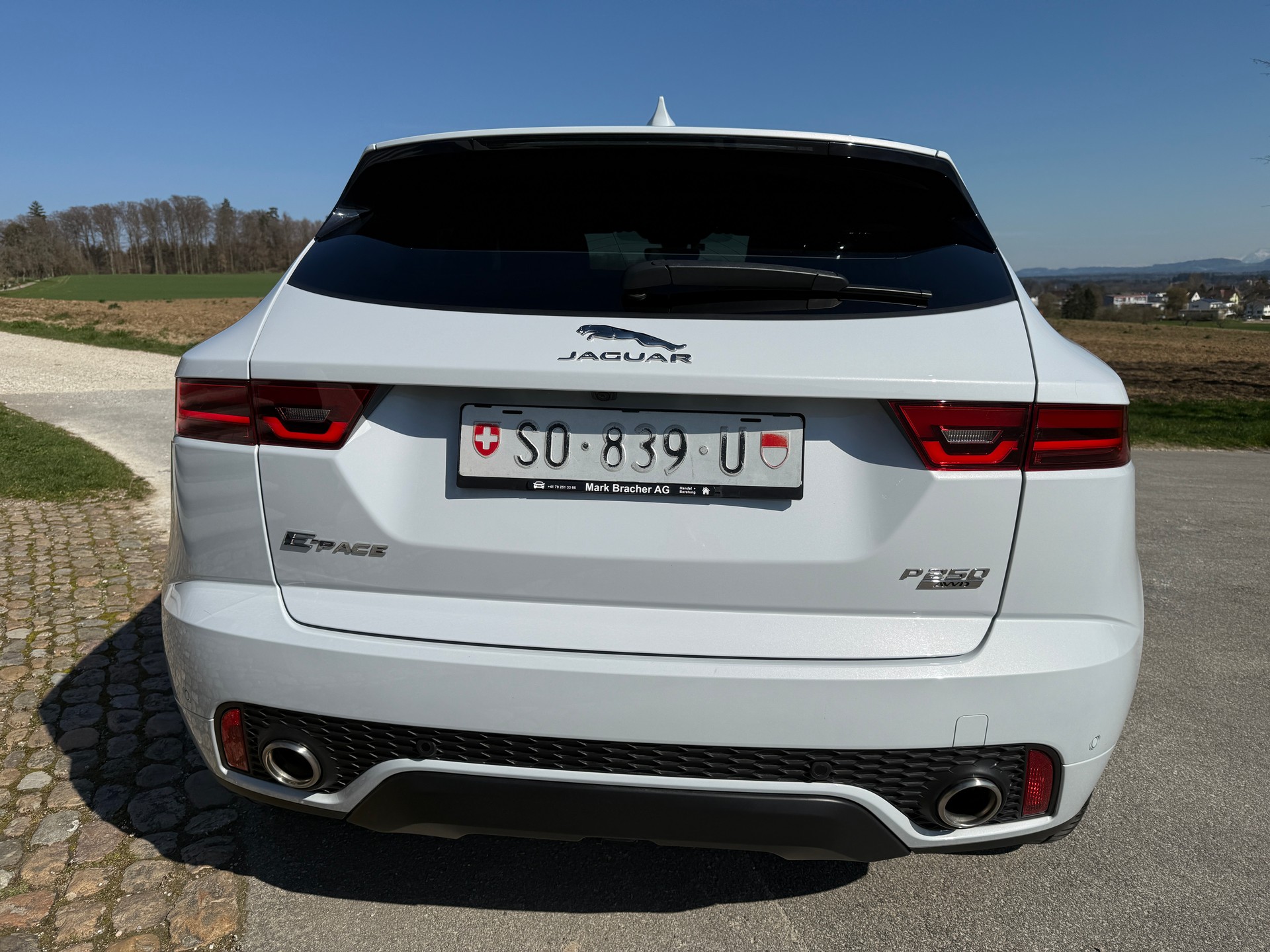 JAGUAR E-Pace 2.0 P250 R-Dynamic SE AWD Automatik-image-6