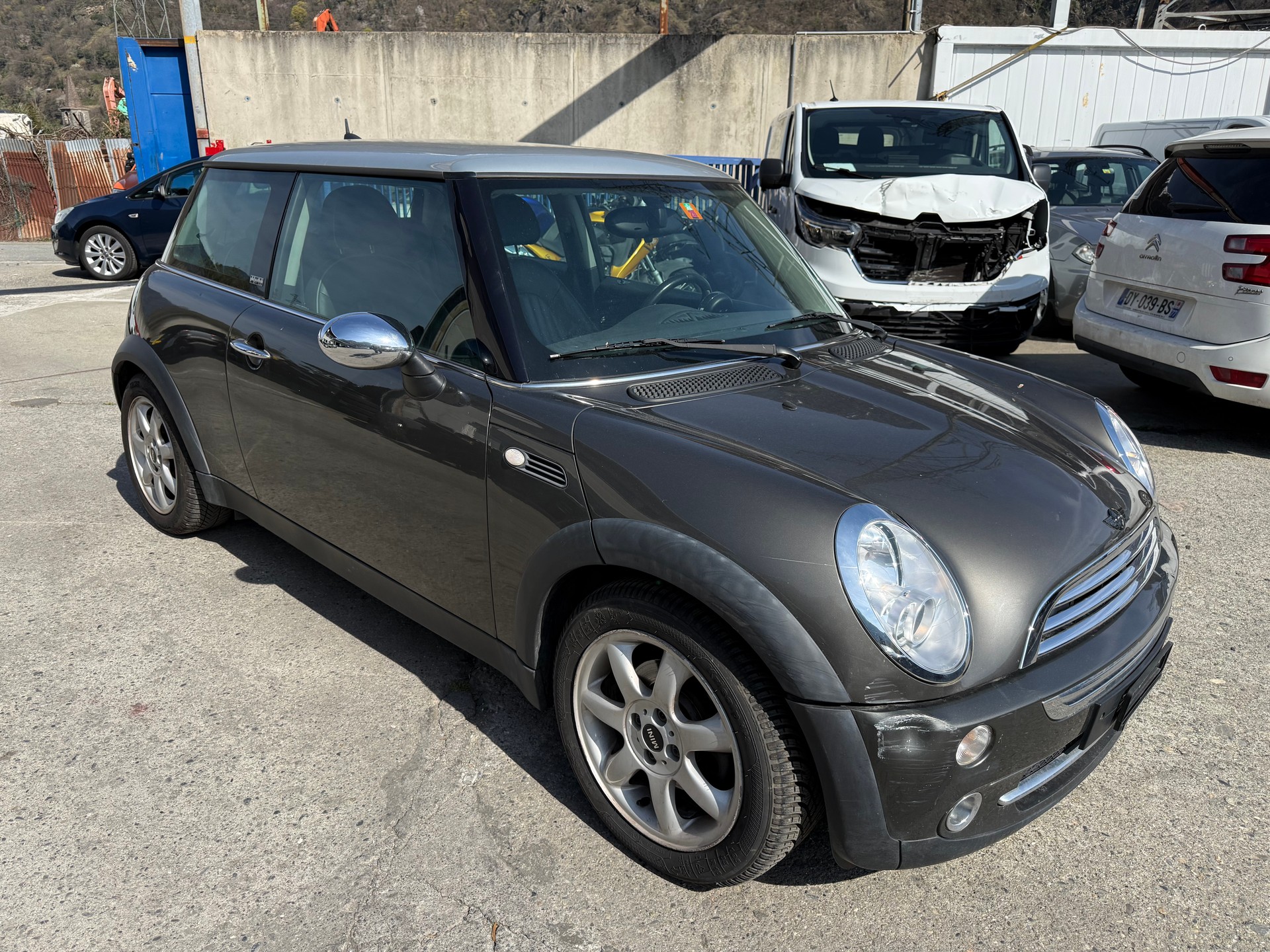 MINI Cooper-image-2