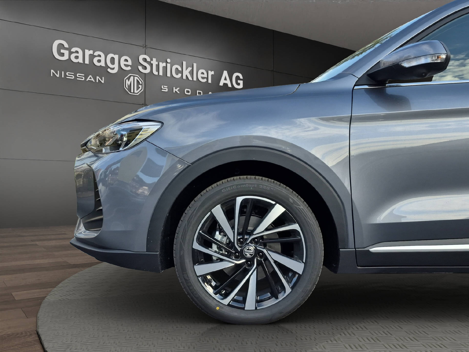 MG ZS 1.5 Hybrid+ Luxury-image-8