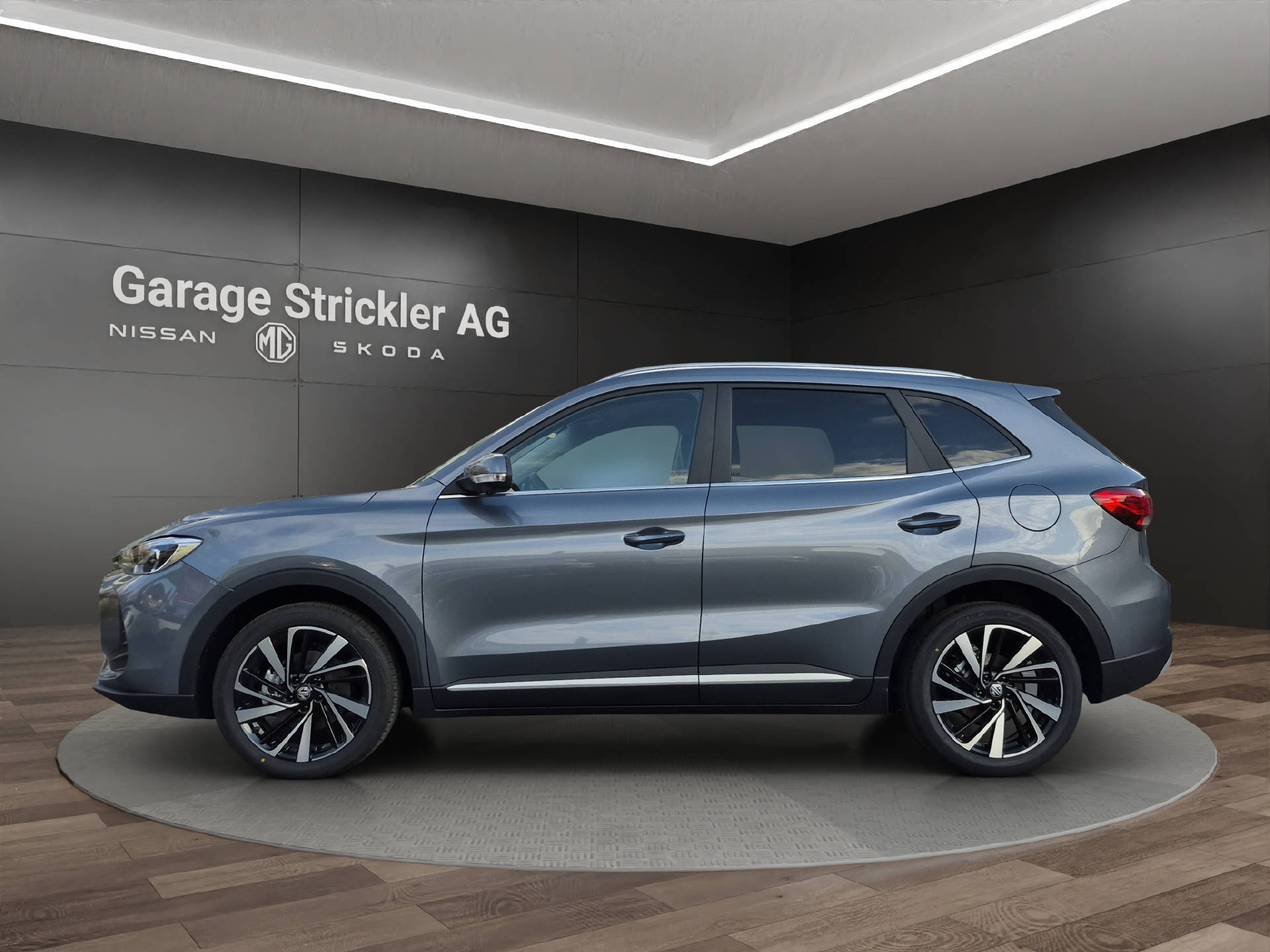 MG ZS 1.5 Hybrid+ Luxury-showroom-element-1