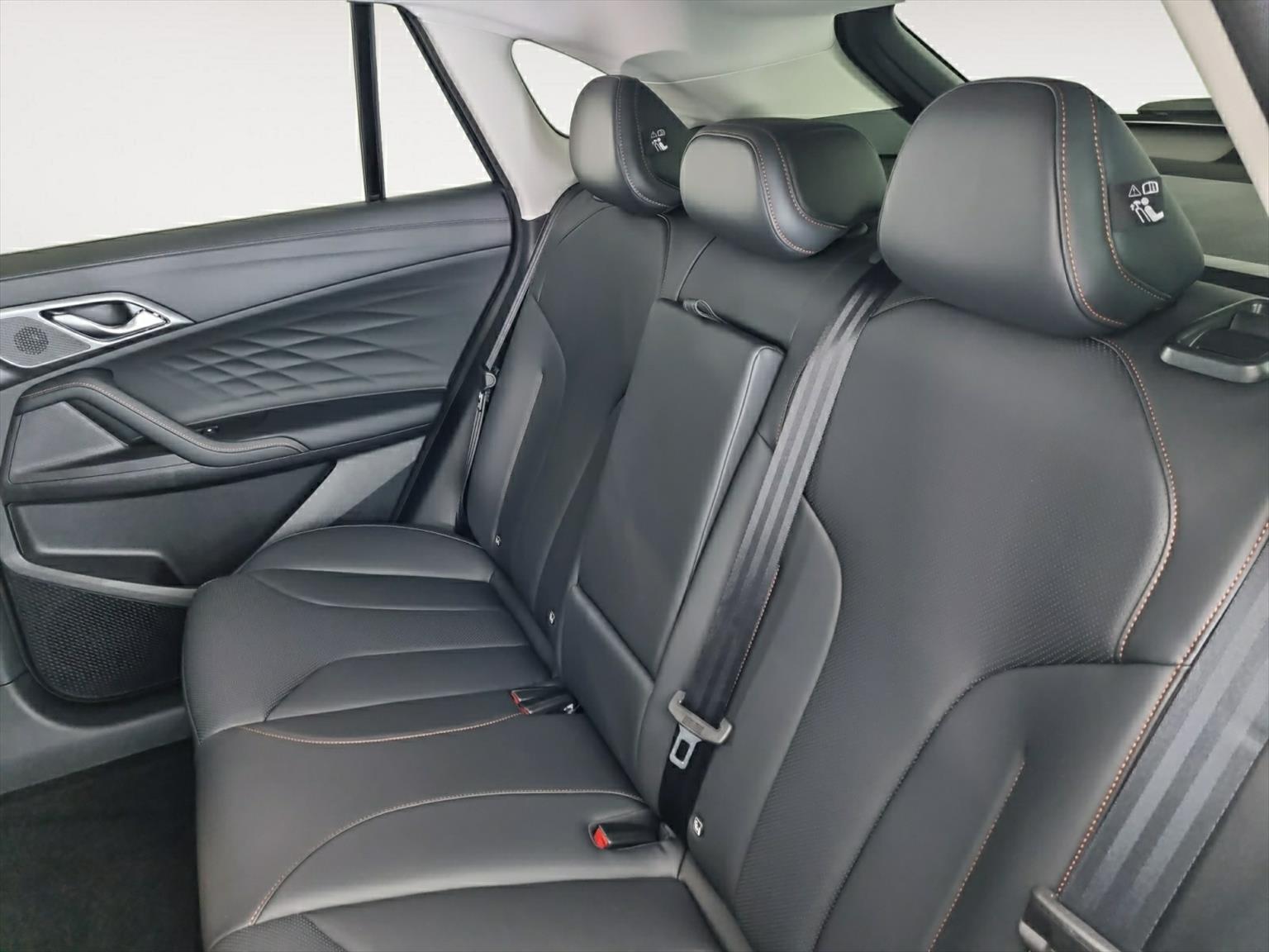 MG MG HS 1.5 T PHEV Luxury-image-14