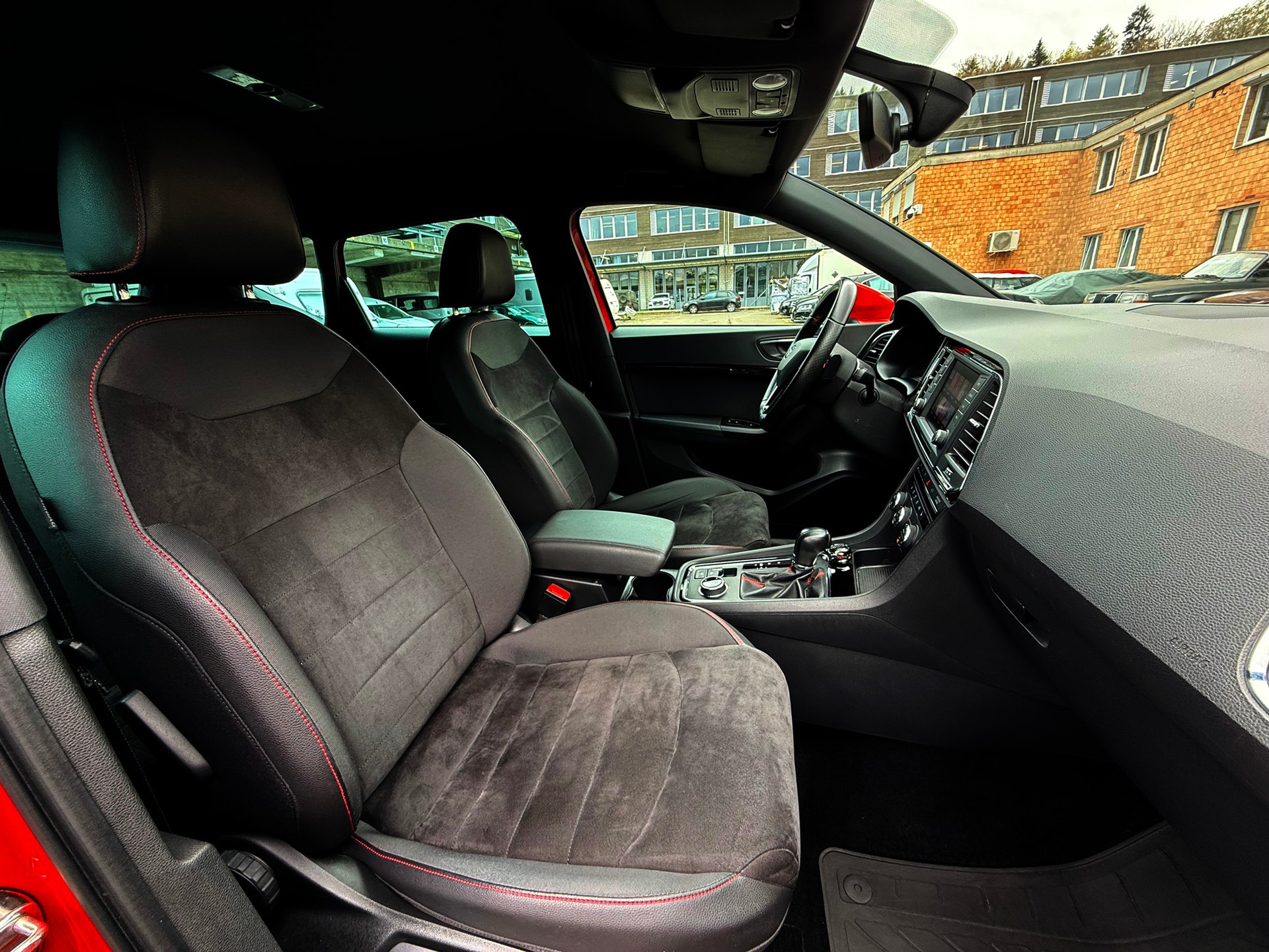 SEAT Ateca 2.0 TSI FR 4Drive DSG Standheizung-image-6