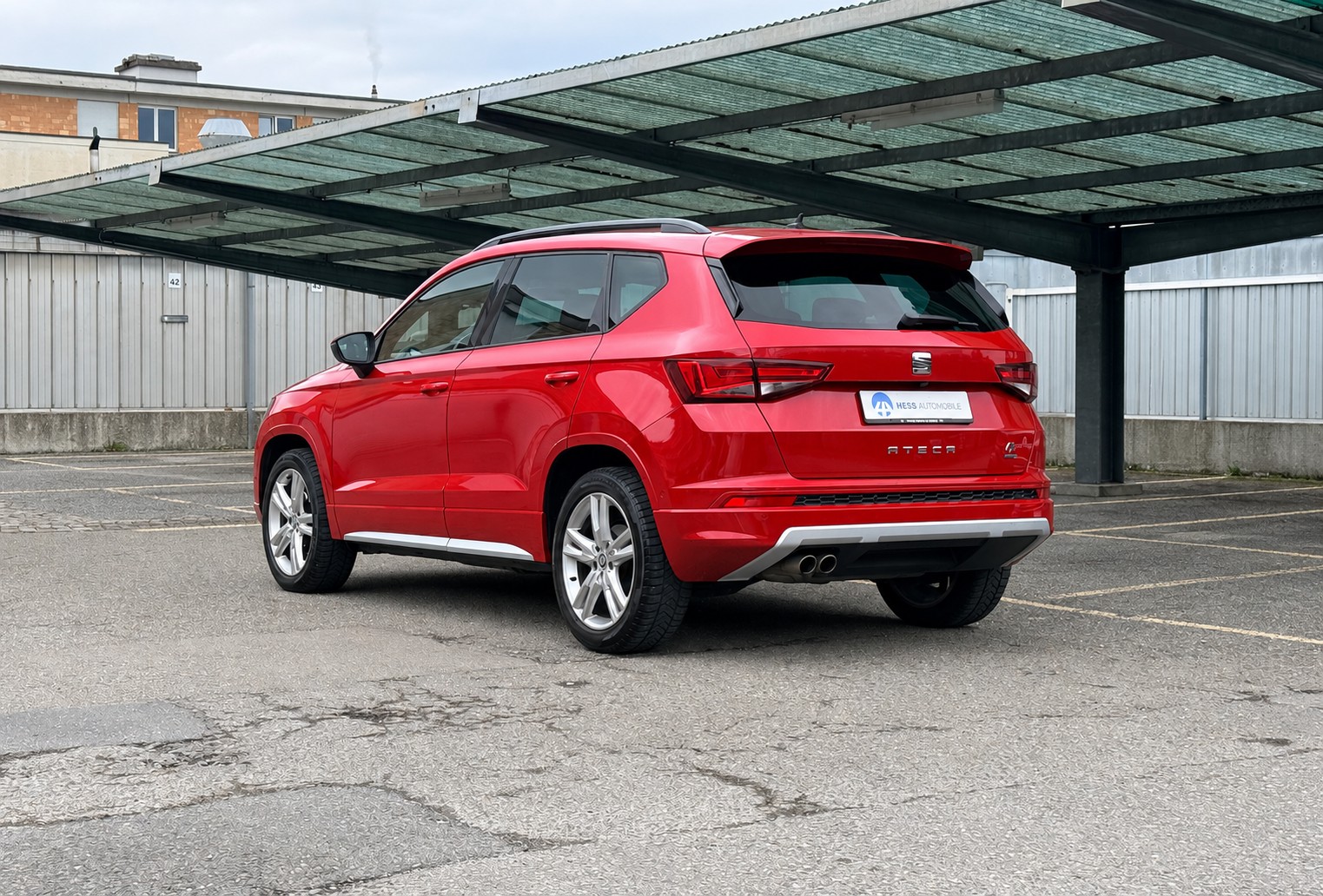 SEAT Ateca 2.0 TSI FR 4Drive DSG Standheizung & AHK-showroom-element-3