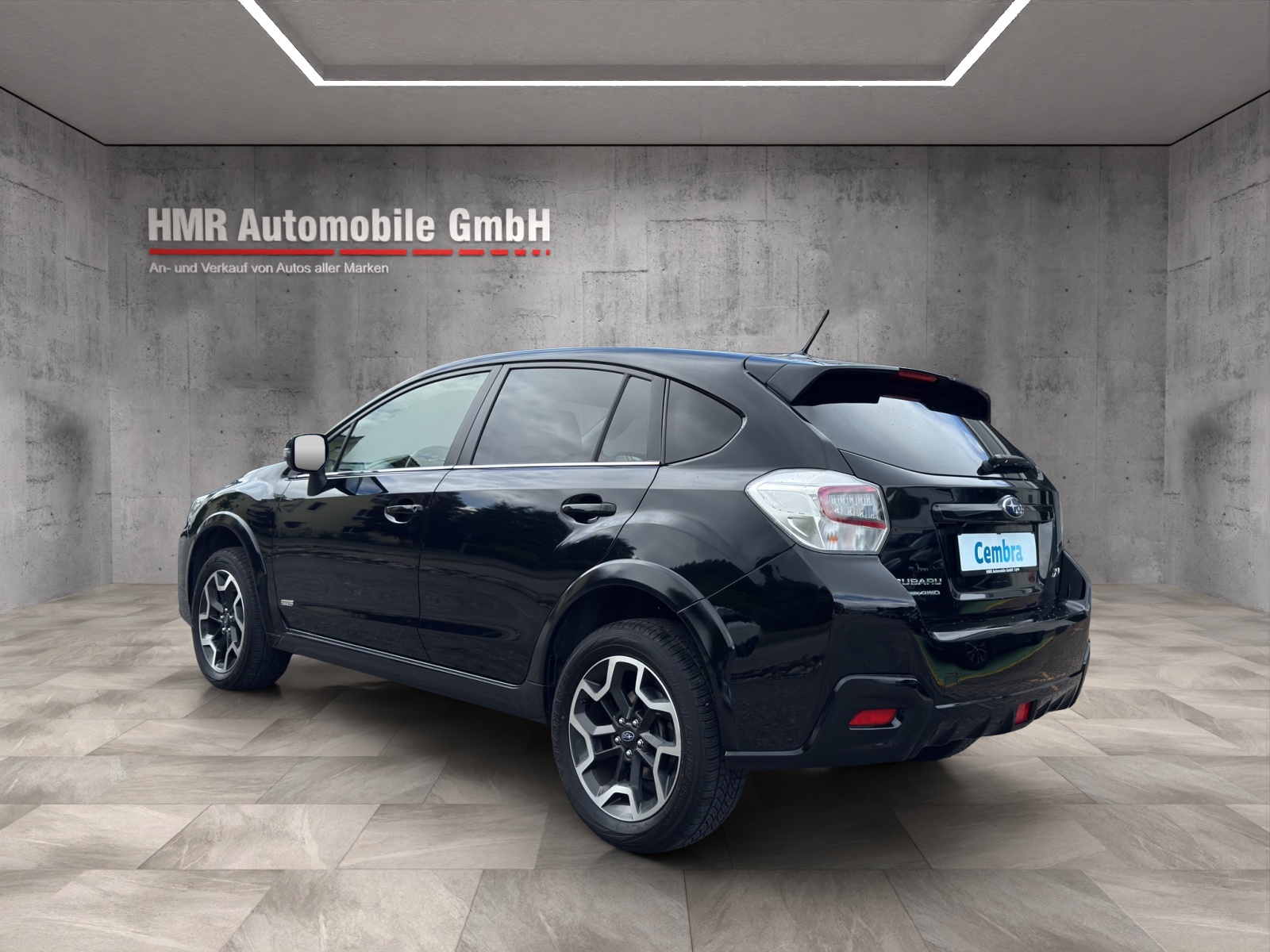 SUBARU XV 2.0 Swiss Three AWD CVT-showroom-element-1