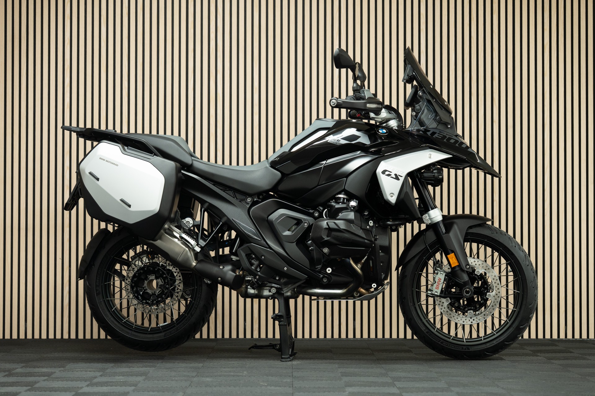 BMW R 1300 GS-image-0