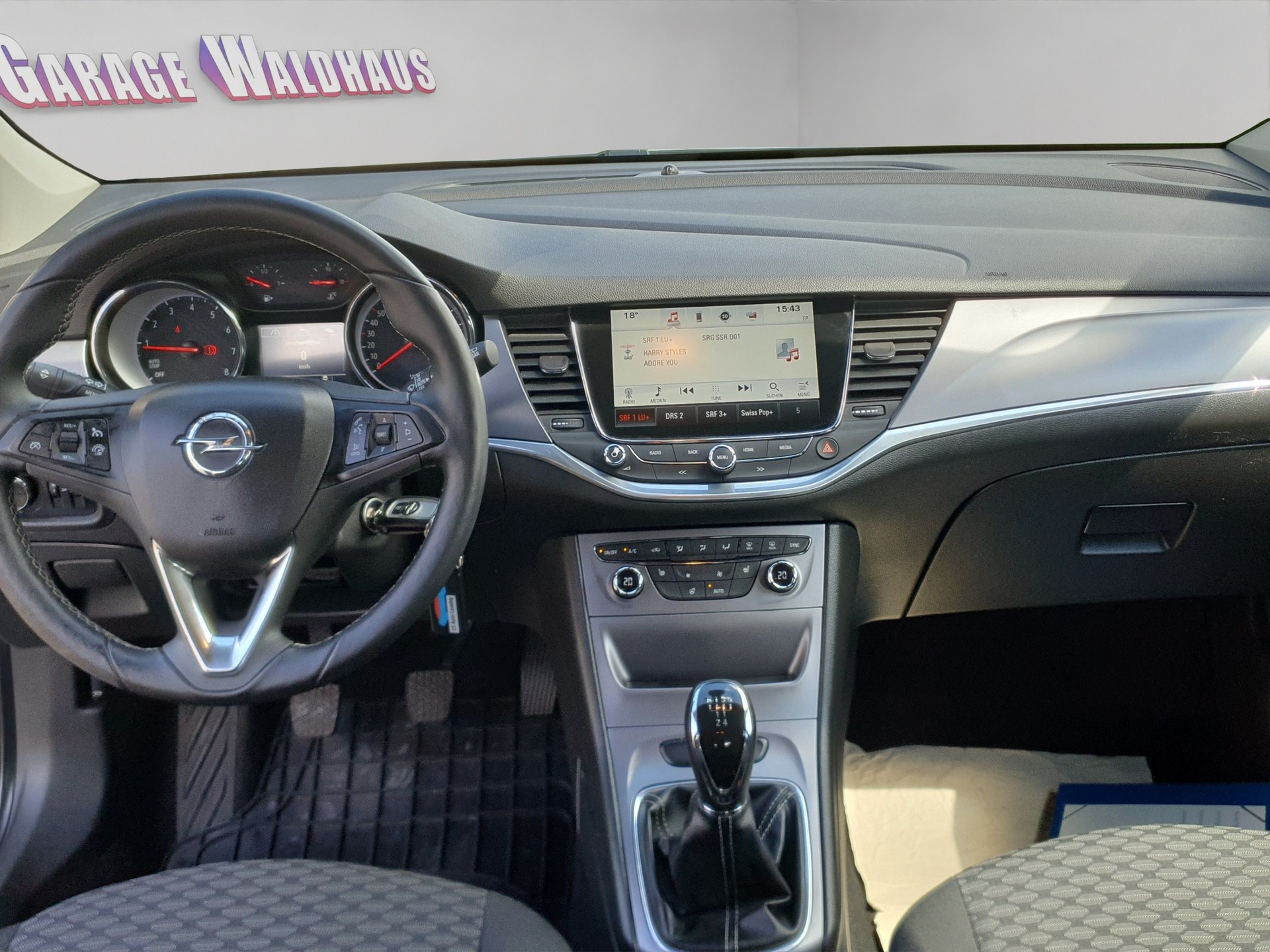 OPEL Astra 1.0i Turbo Enjoy-image-12