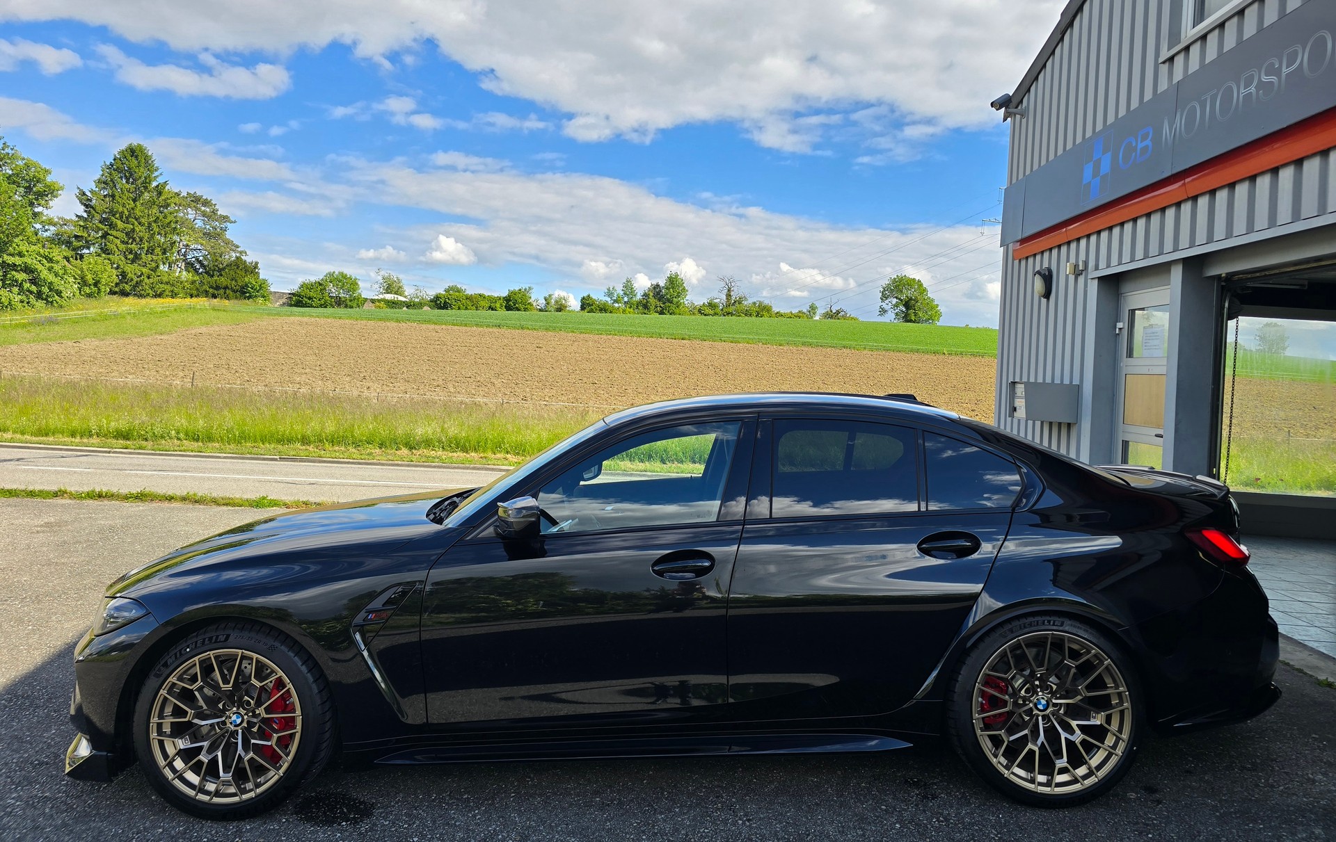 BMW M3 CS-image-3