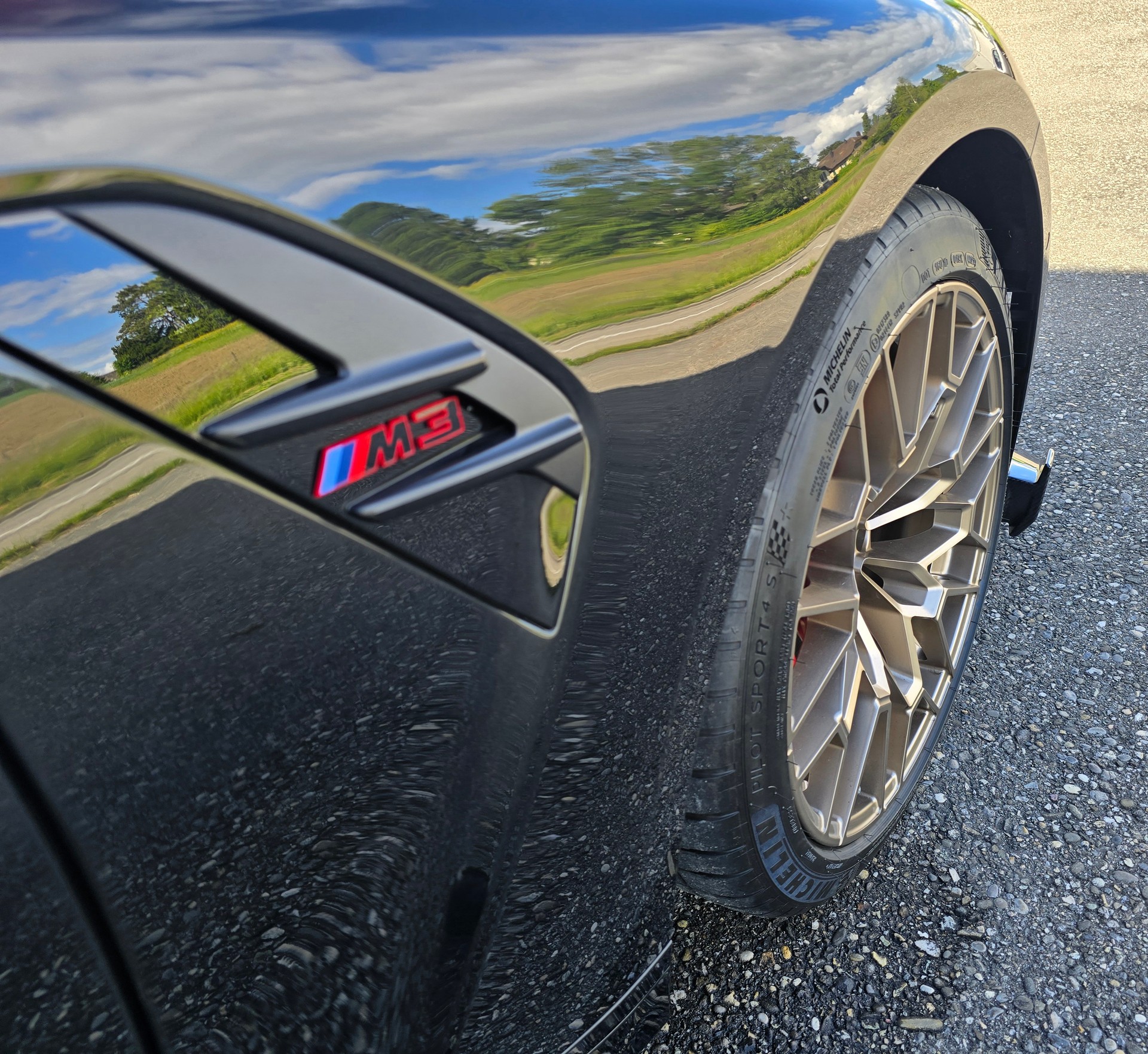 BMW M3 CS-image-9