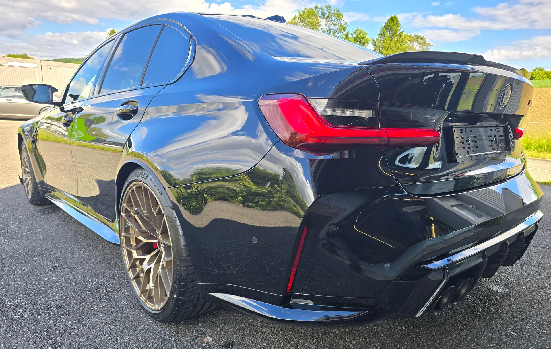 BMW M3 CS-image-6