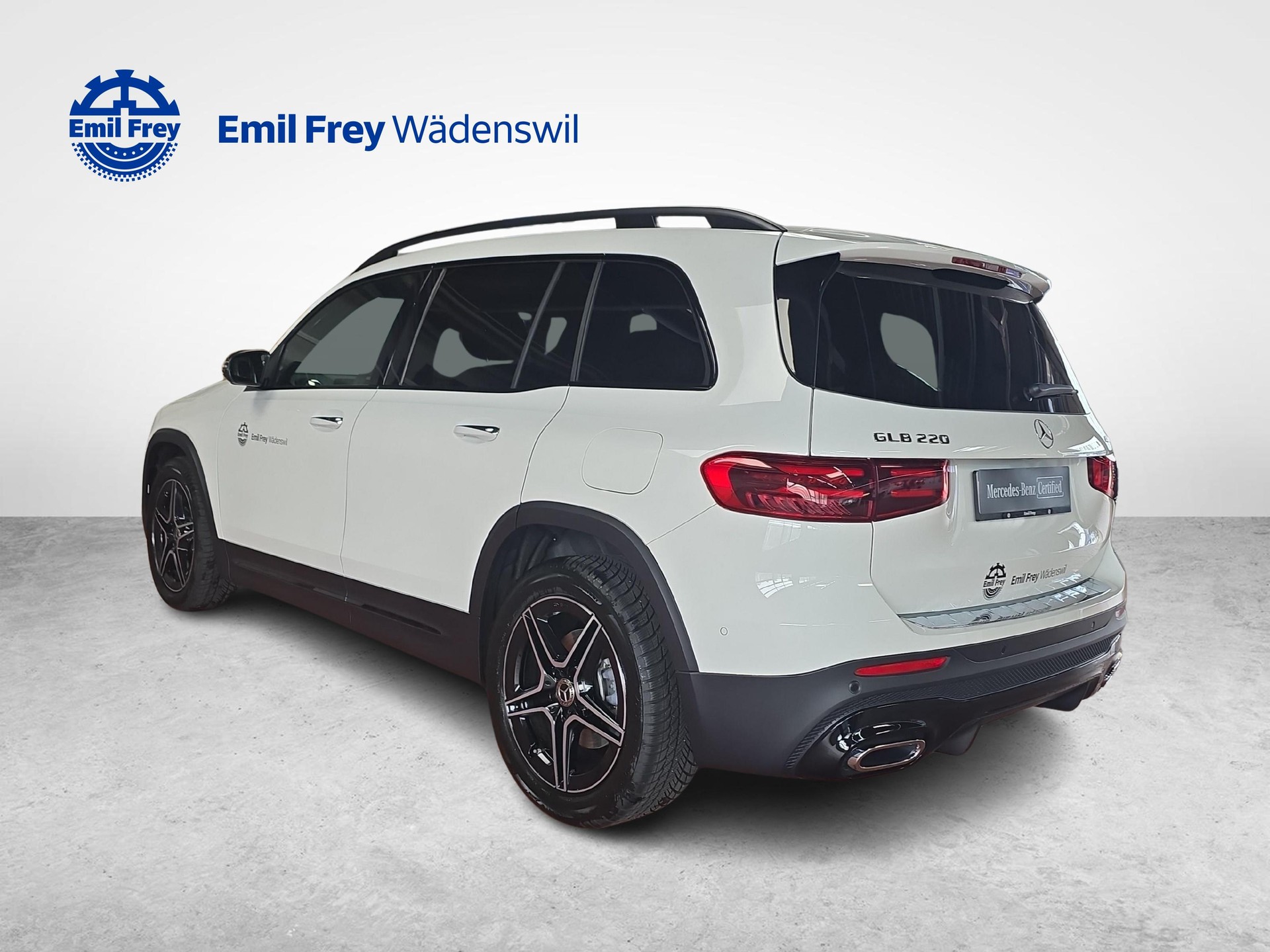 MERCEDES-BENZ GLB 220 4MATIC AMG Line-showroom-element-2