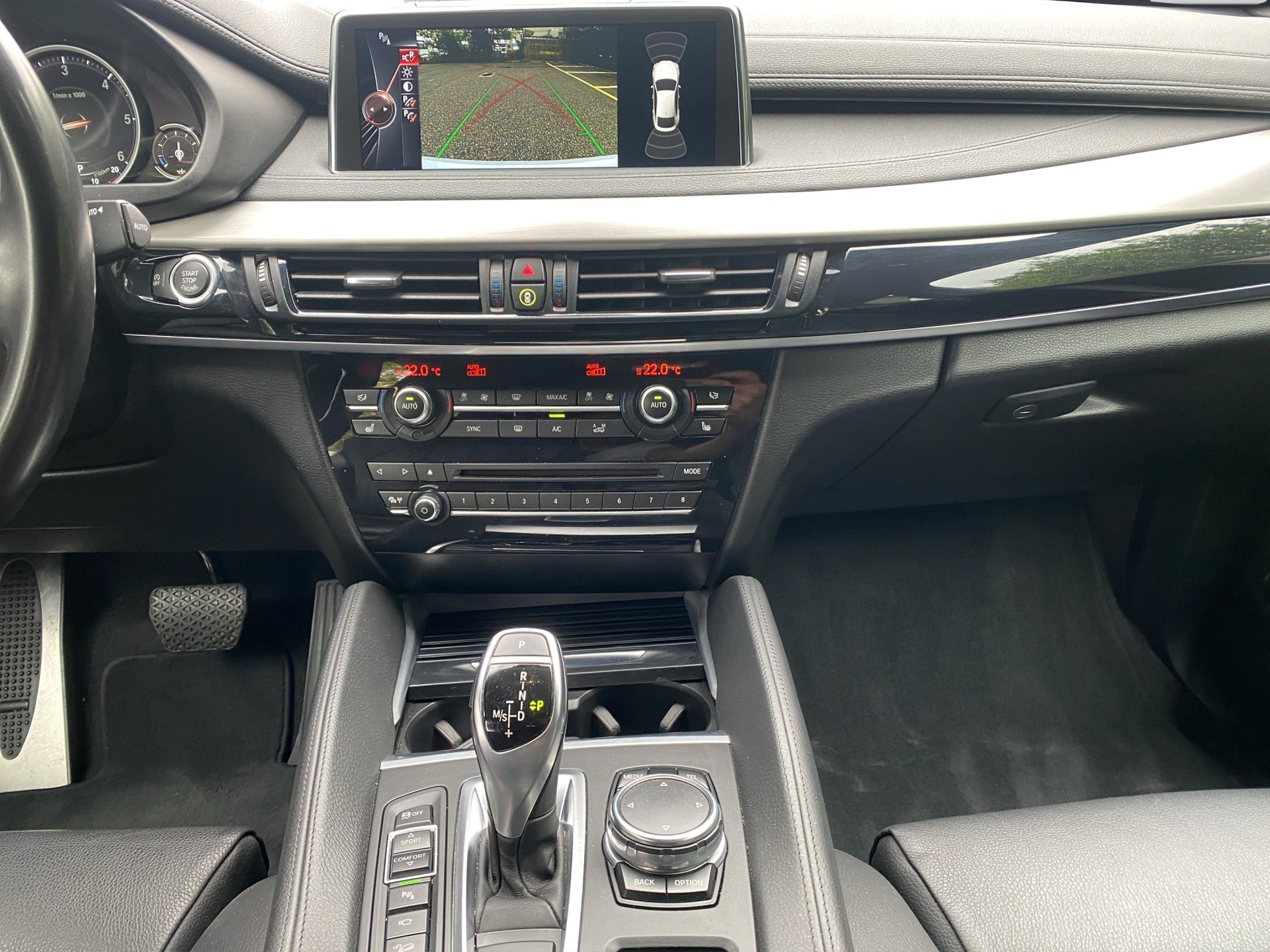 BMW X6 xDrive 40d Steptronic-image-13