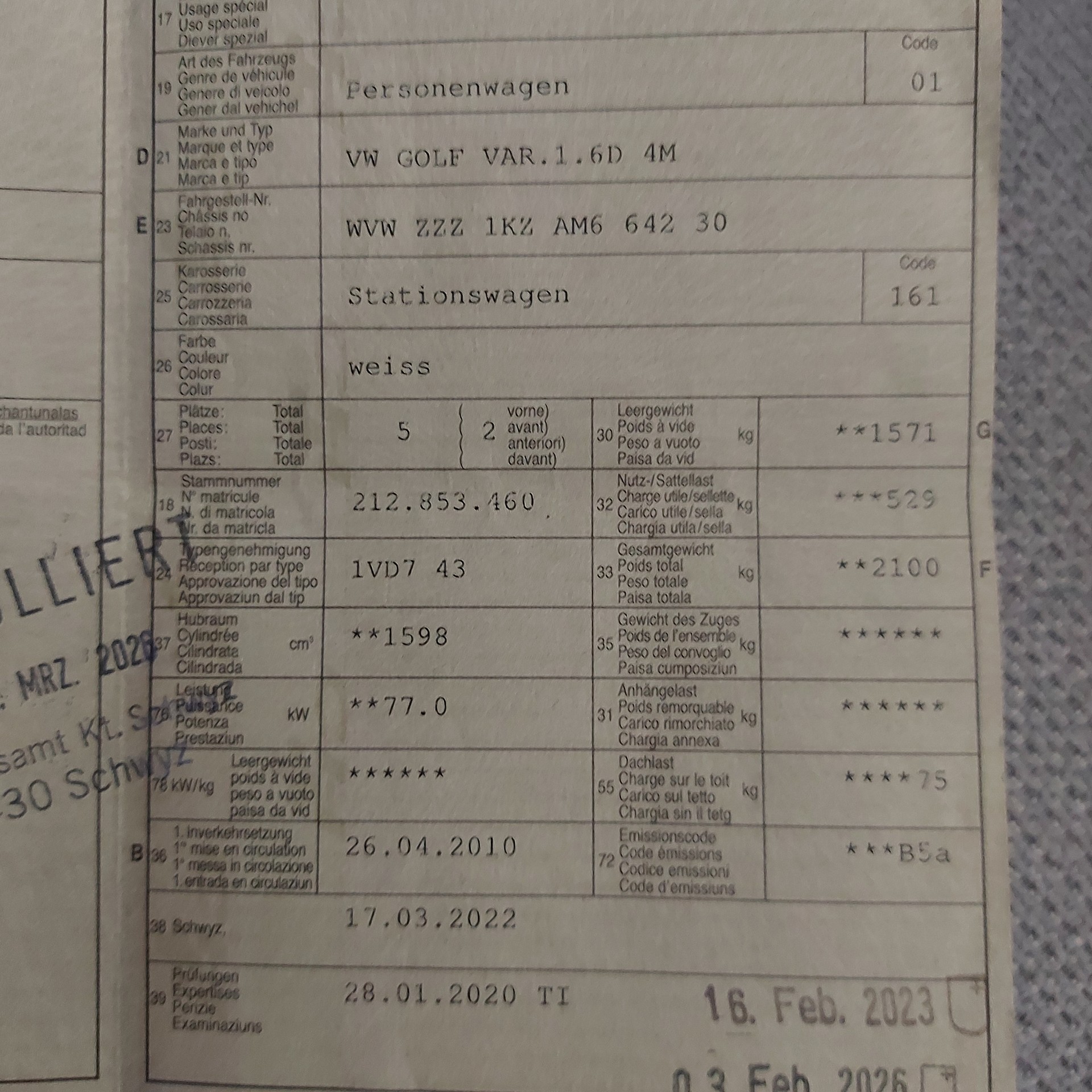 VW Golf Variant 1.6 TDI Comfortline 4Motion-image-9
