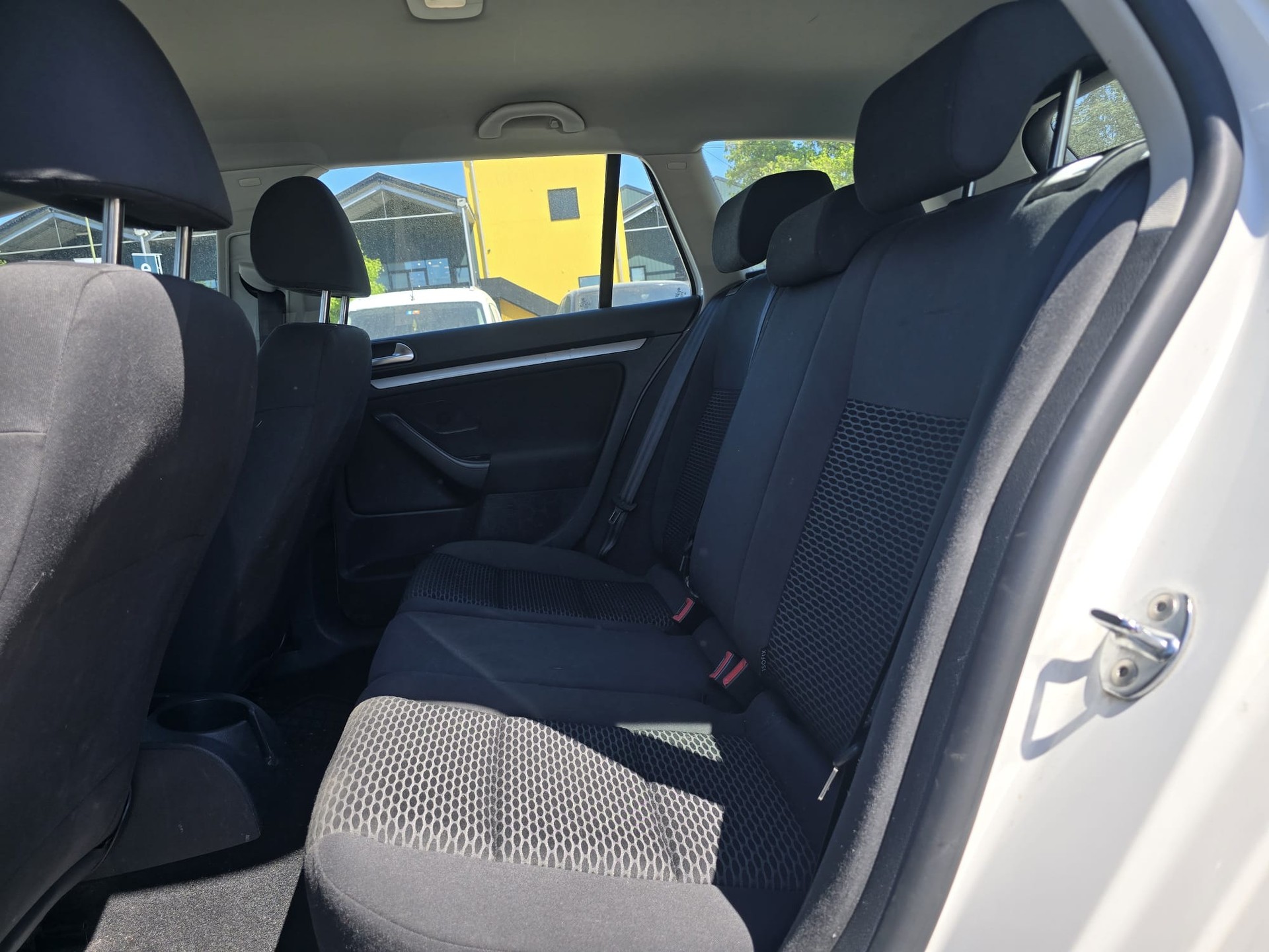 VW Golf Variant 1.6 TDI Comfortline 4Motion-image-6